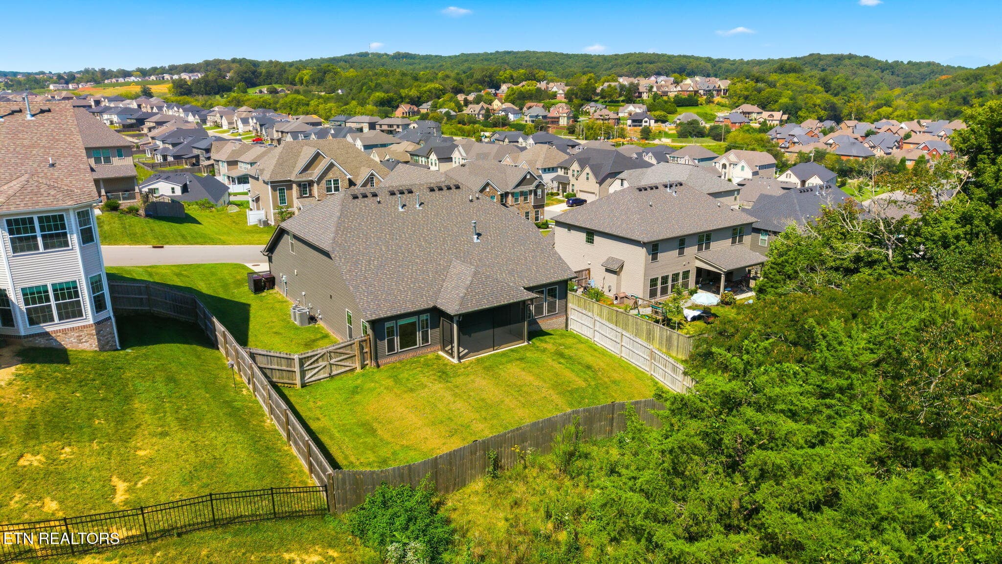 44-web-or-mls-1664-Hickory-Reserve-Rd-Kn - 1664 Hickory Reserve Rd, Knoxville, TN 37932