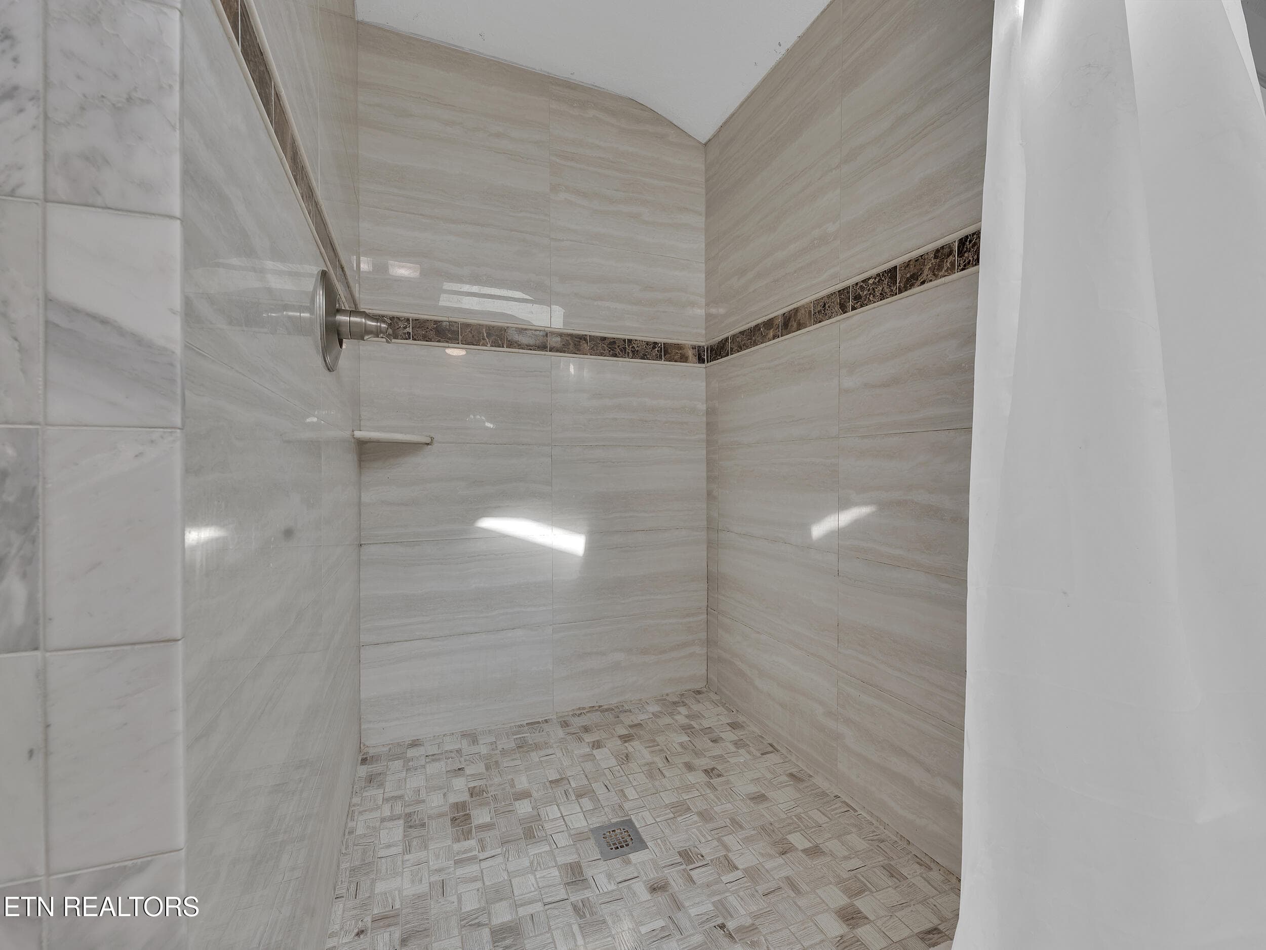 29_28 - 2818 Linden Ave, Knoxville, TN 37914