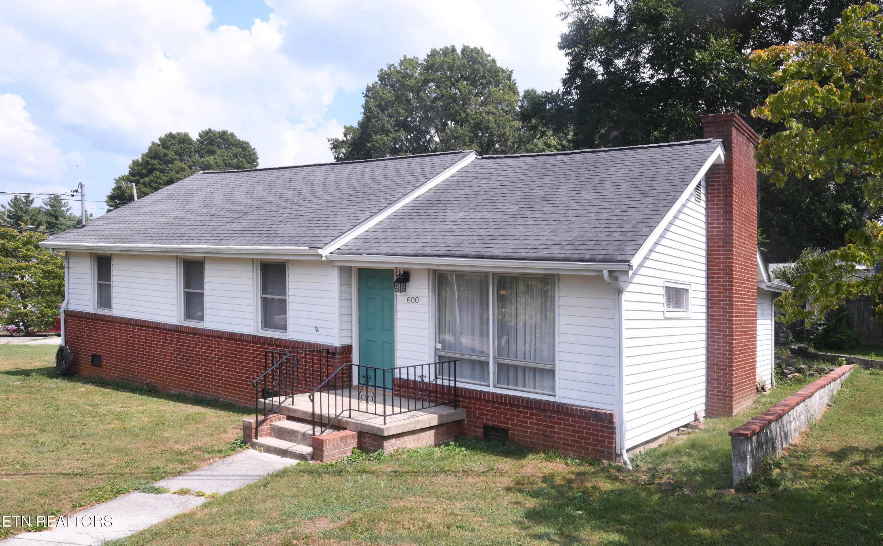 600 Glenoaks Drive, Knoxville, TN 37912