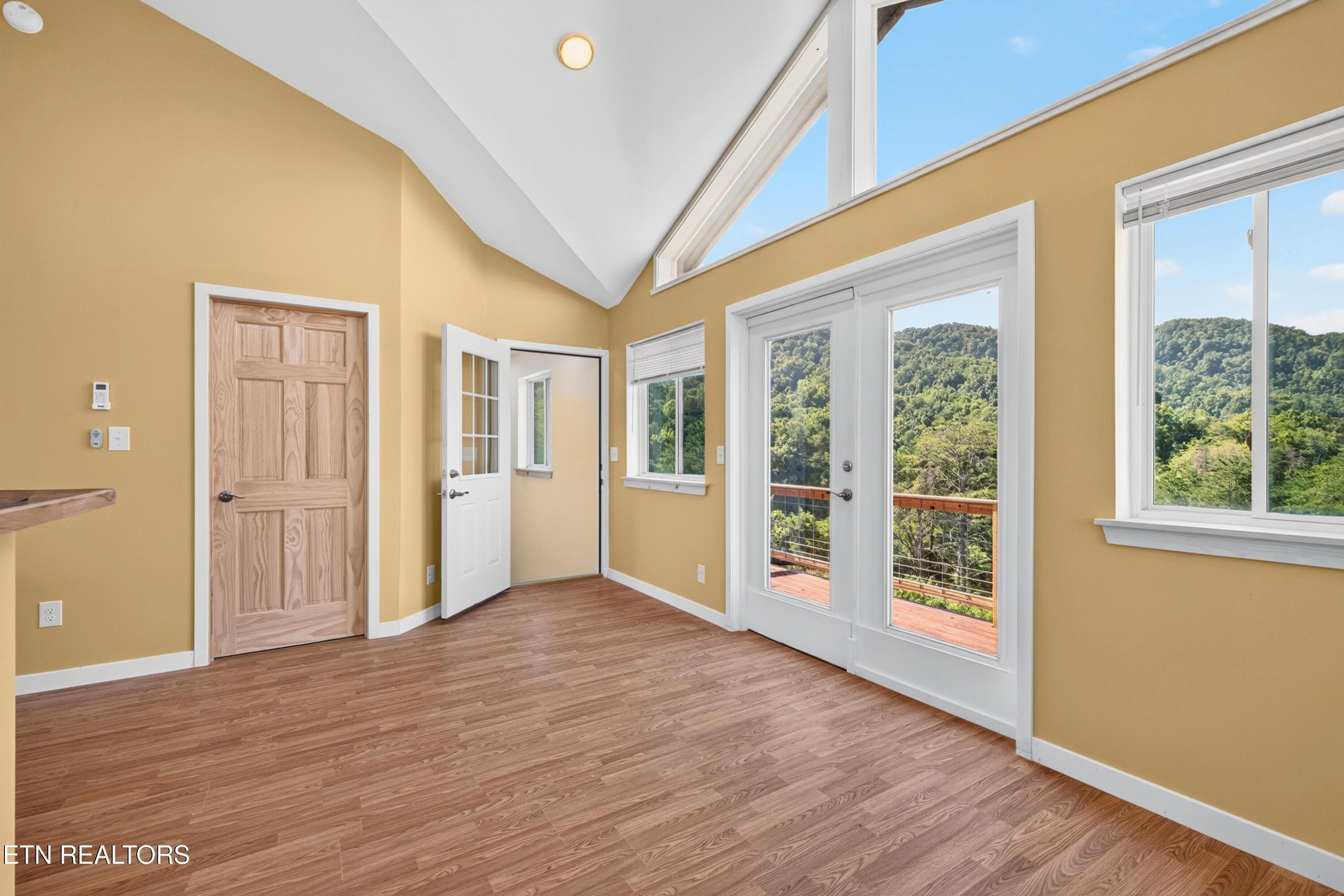 034-349NotchGapRoad-ThornHill-TN-37881-S - 349 Notch Gap Rd, Thorn Hill, TN 37881, Thorn Hill