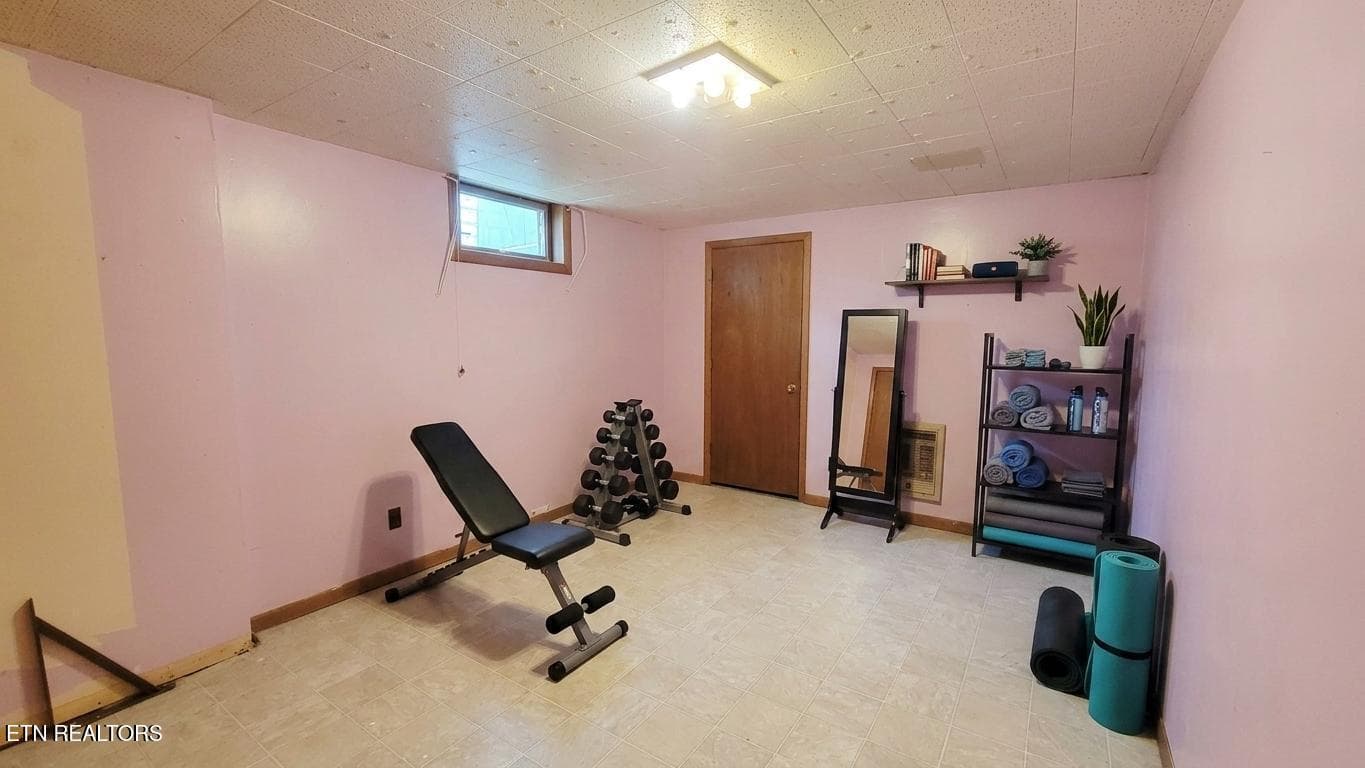 BASEMENT BEDROOM III - 5501 Kenbrook Lane, Knoxville, TN 37921, Knoxville