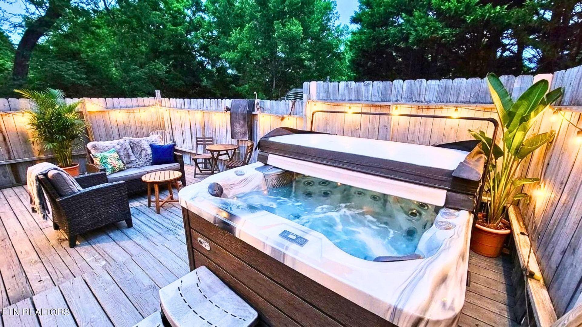5501 KENBROOK HOTTUB AREA . - 5501 Kenbrook Lane, Knoxville, TN 37921, Knoxville