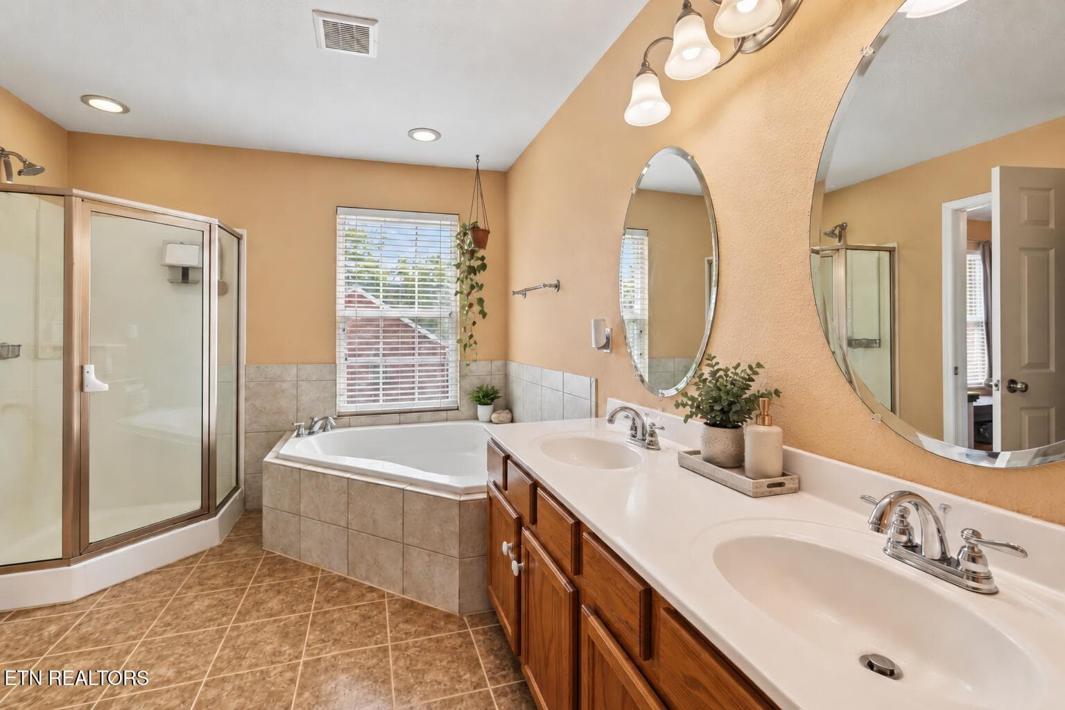 DSC0991 - 827 Blue Spruce Way, Knoxville, TN 37912