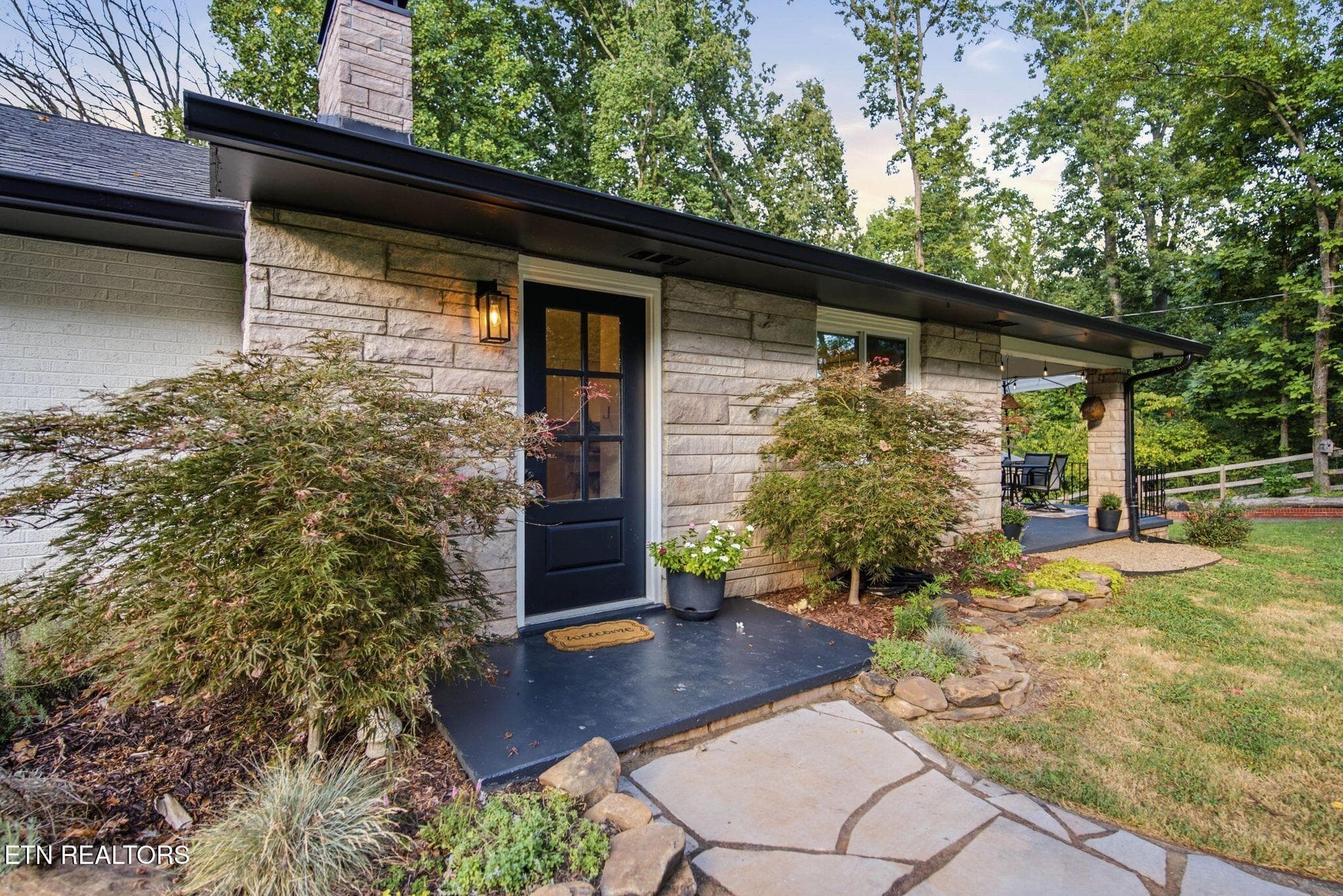 504 Locust Hill Lane-6 - 504 Locust Hill Lane, Knoxville, TN 37920