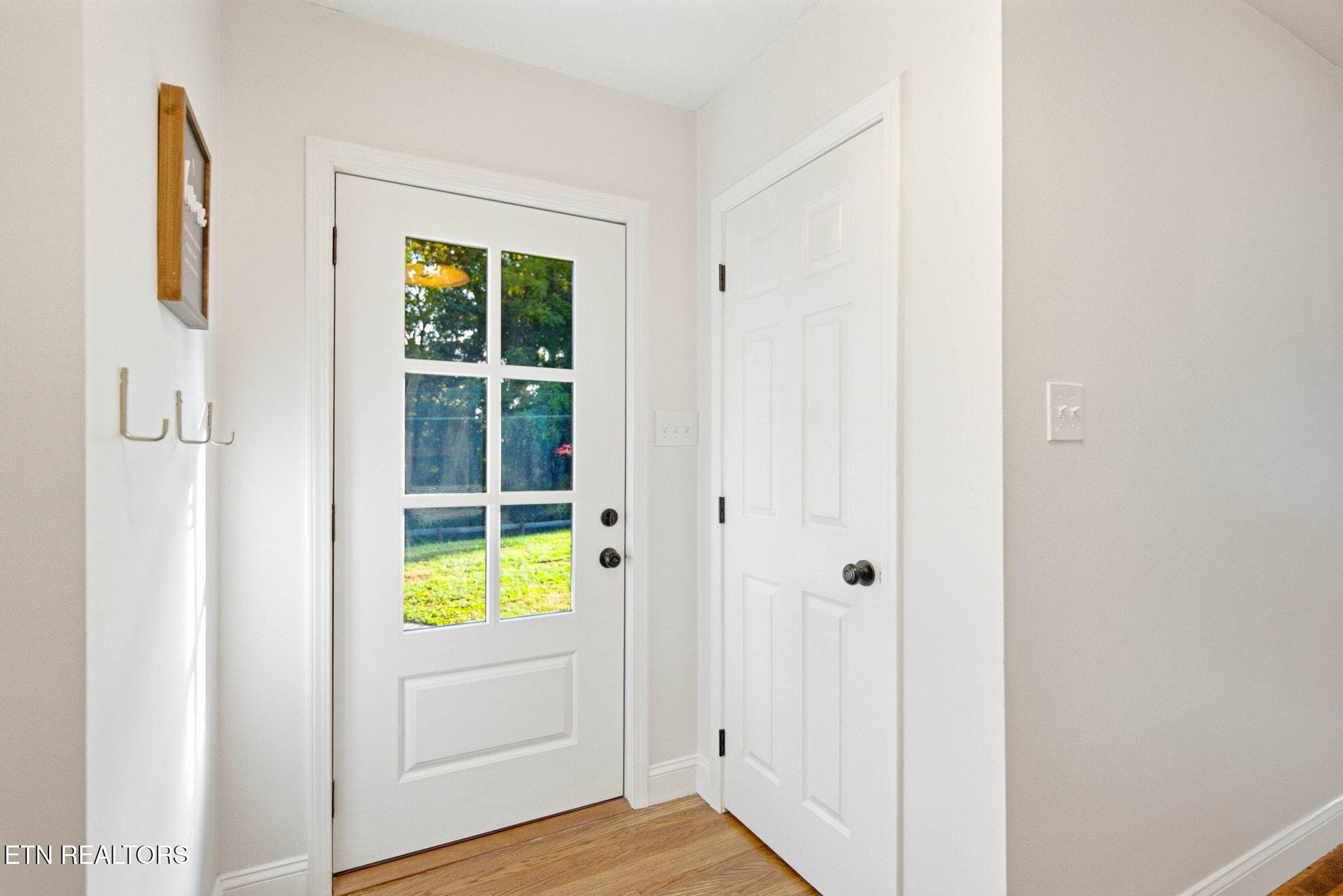 504 Locust Hill Lane-8 - 504 Locust Hill Lane, Knoxville, TN 37920