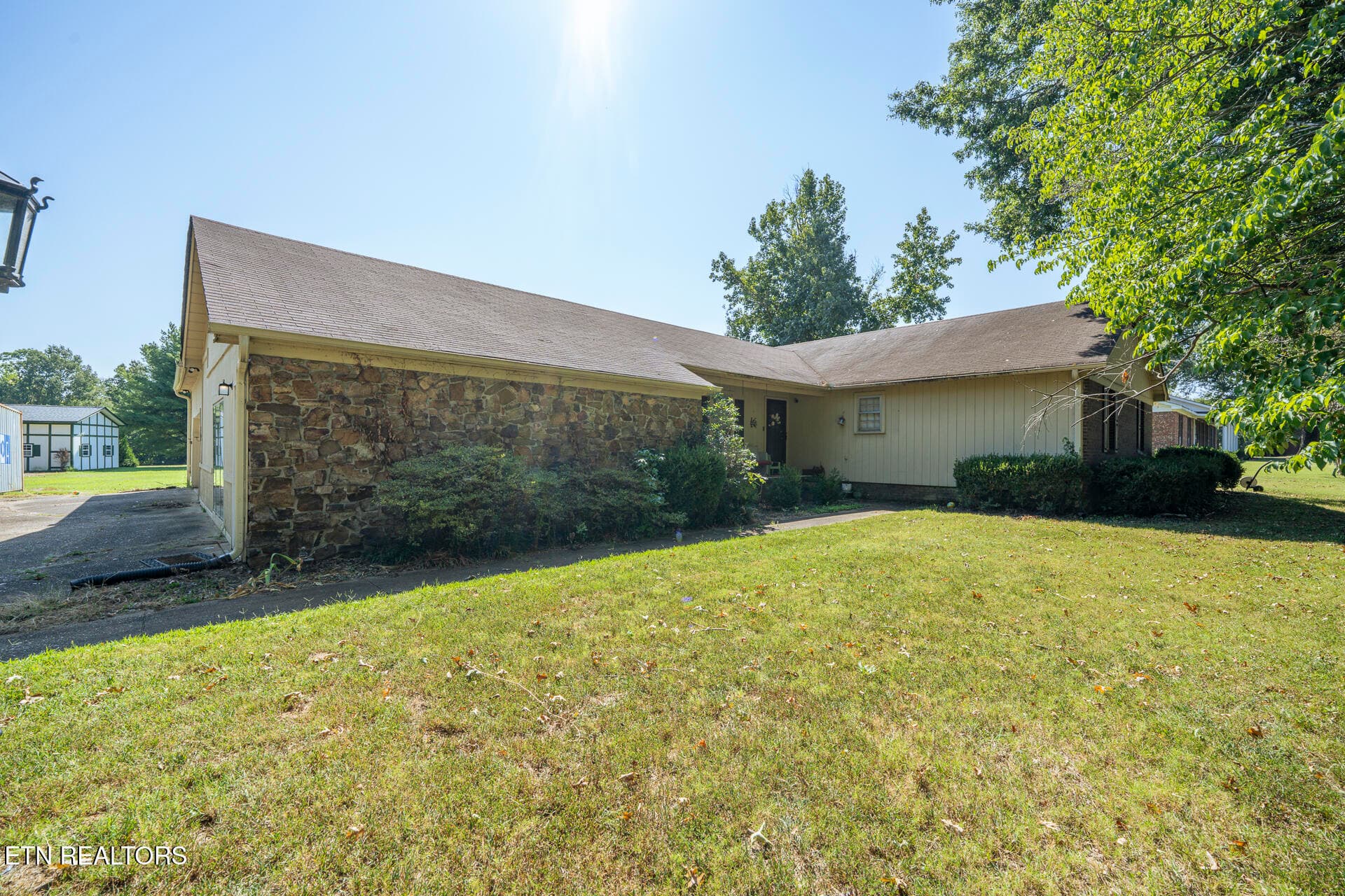 17 Westchester Ct Jackson TN-51 - 17 Westchester Court, Jackson, TN 38305
