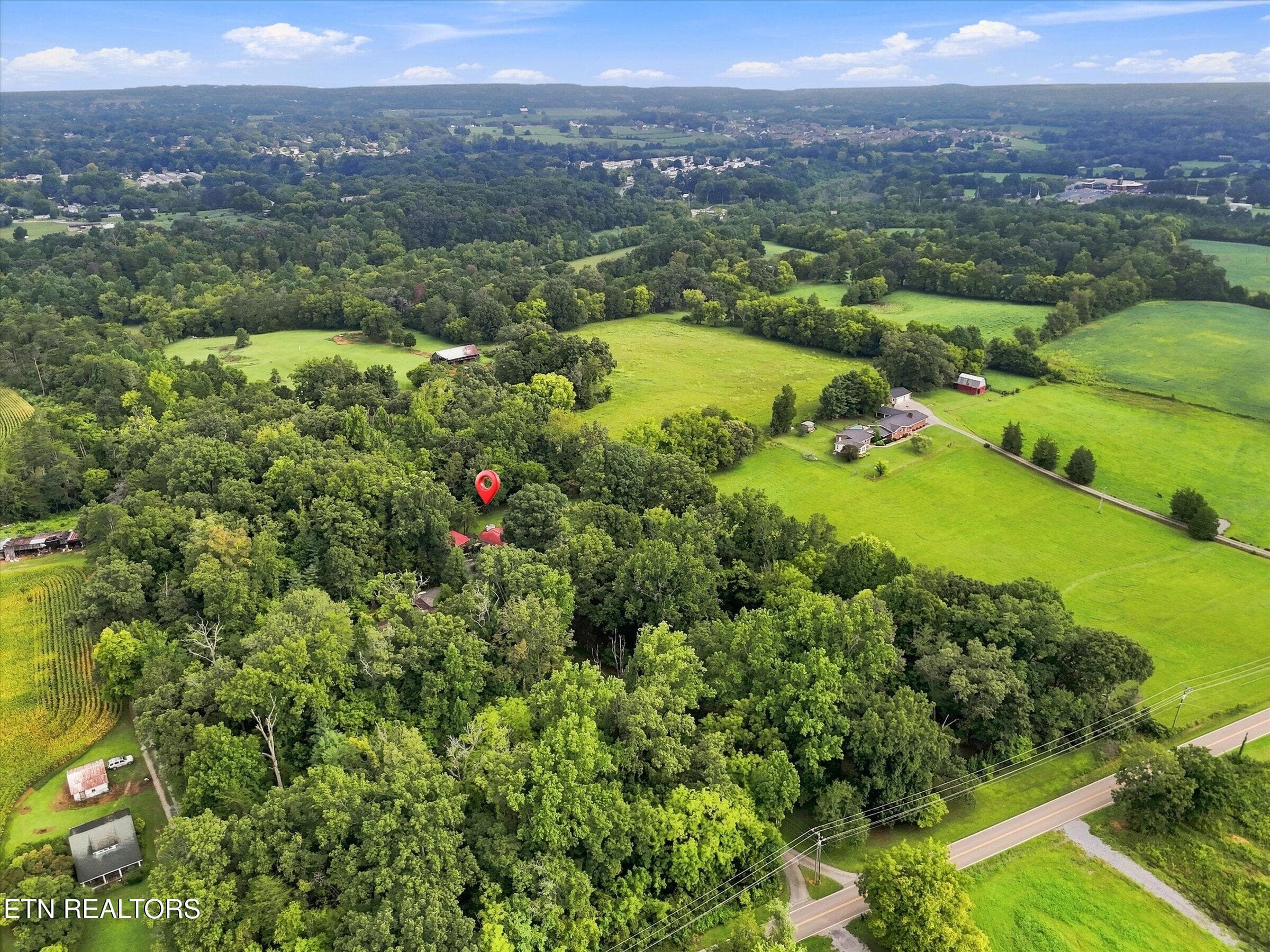 44-010_DJI_20260818094640_0102_D - 3215 Tuckaleechee Pike, Maryville, TN 37803