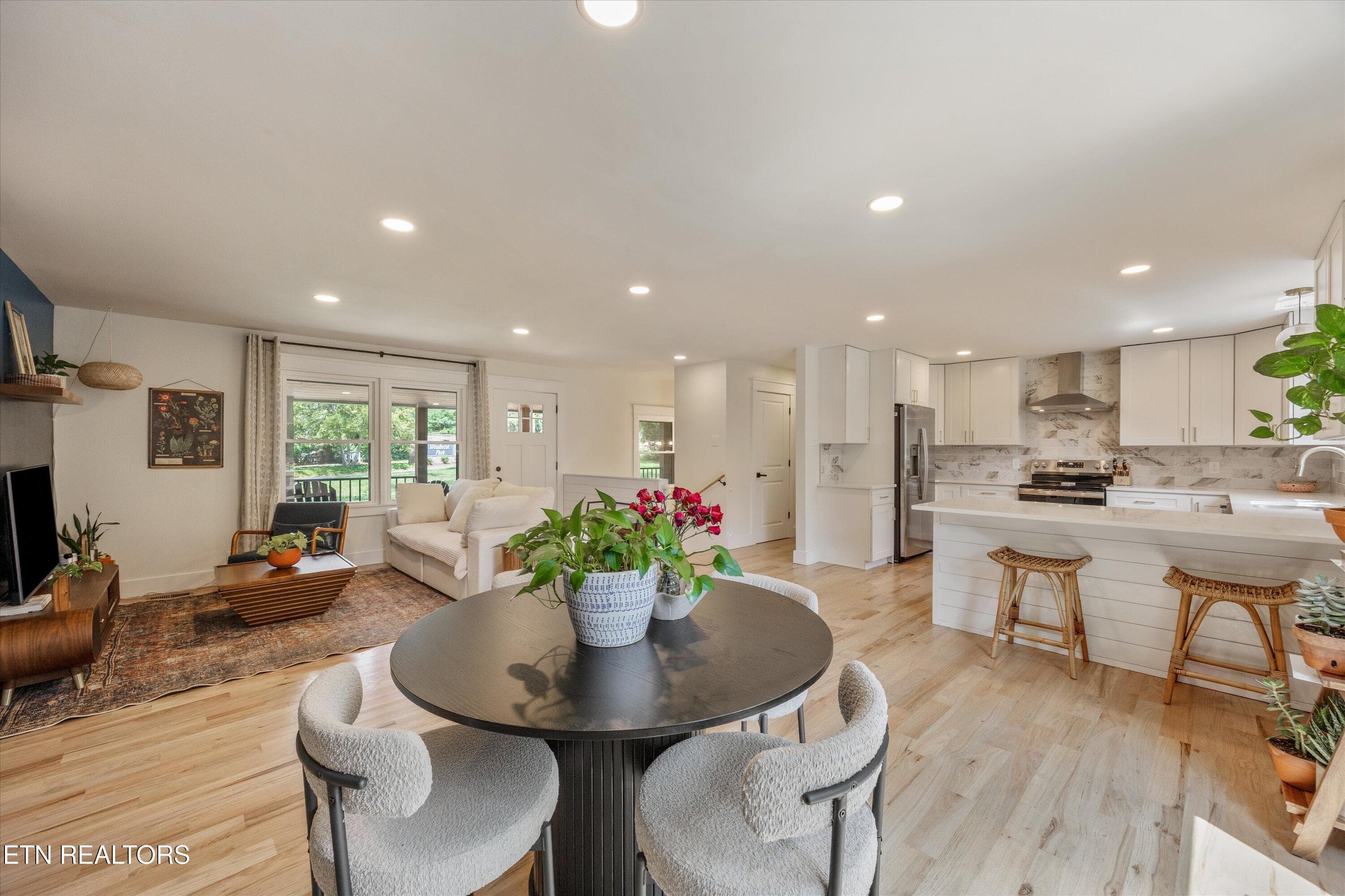 16-8400 Woodbrook Dr17 - 8400 Woodbrook Drive, Knoxville, TN 37919