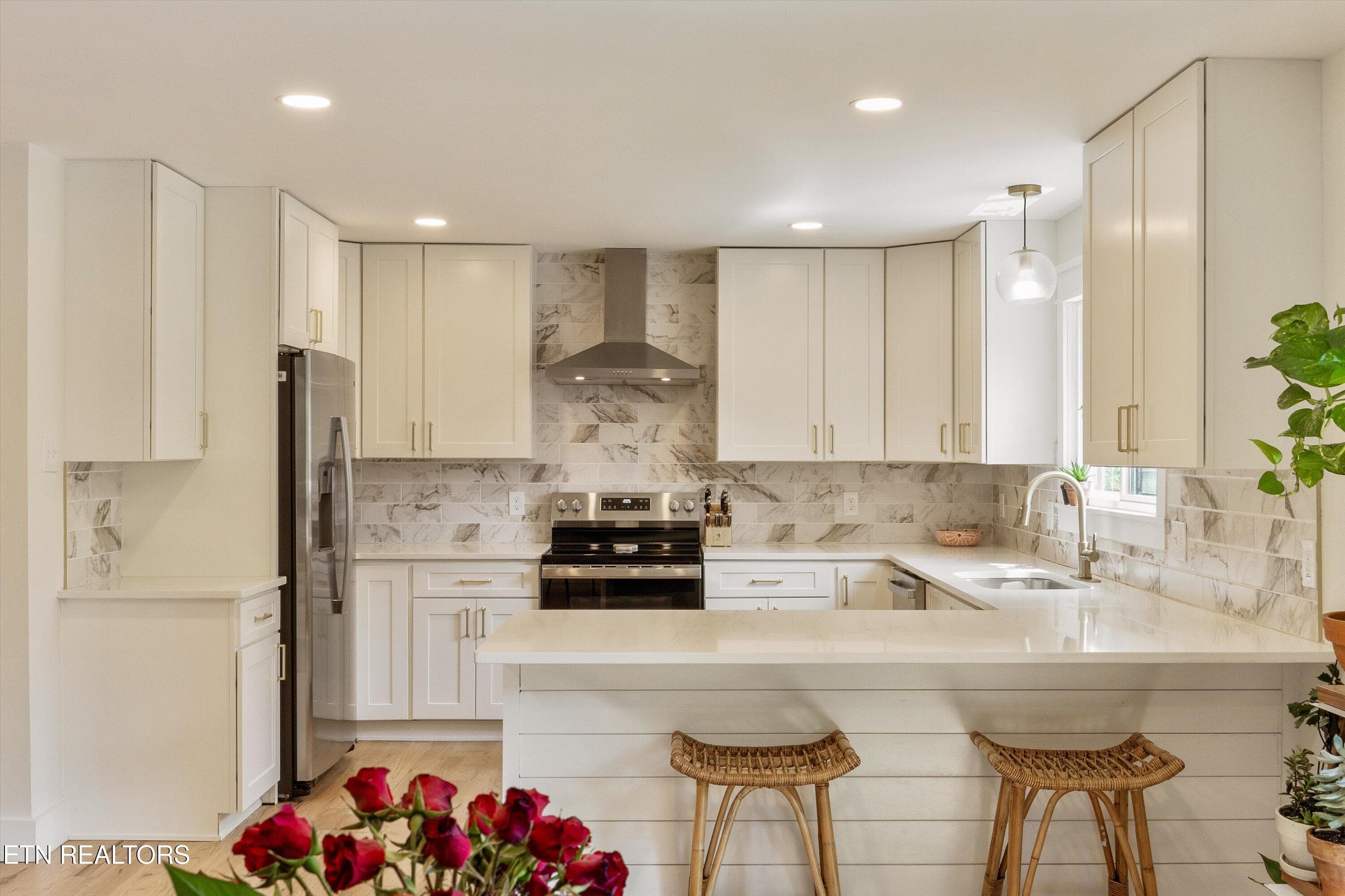 17-8400 Woodbrook Dr18 - 8400 Woodbrook Drive, Knoxville, TN 37919