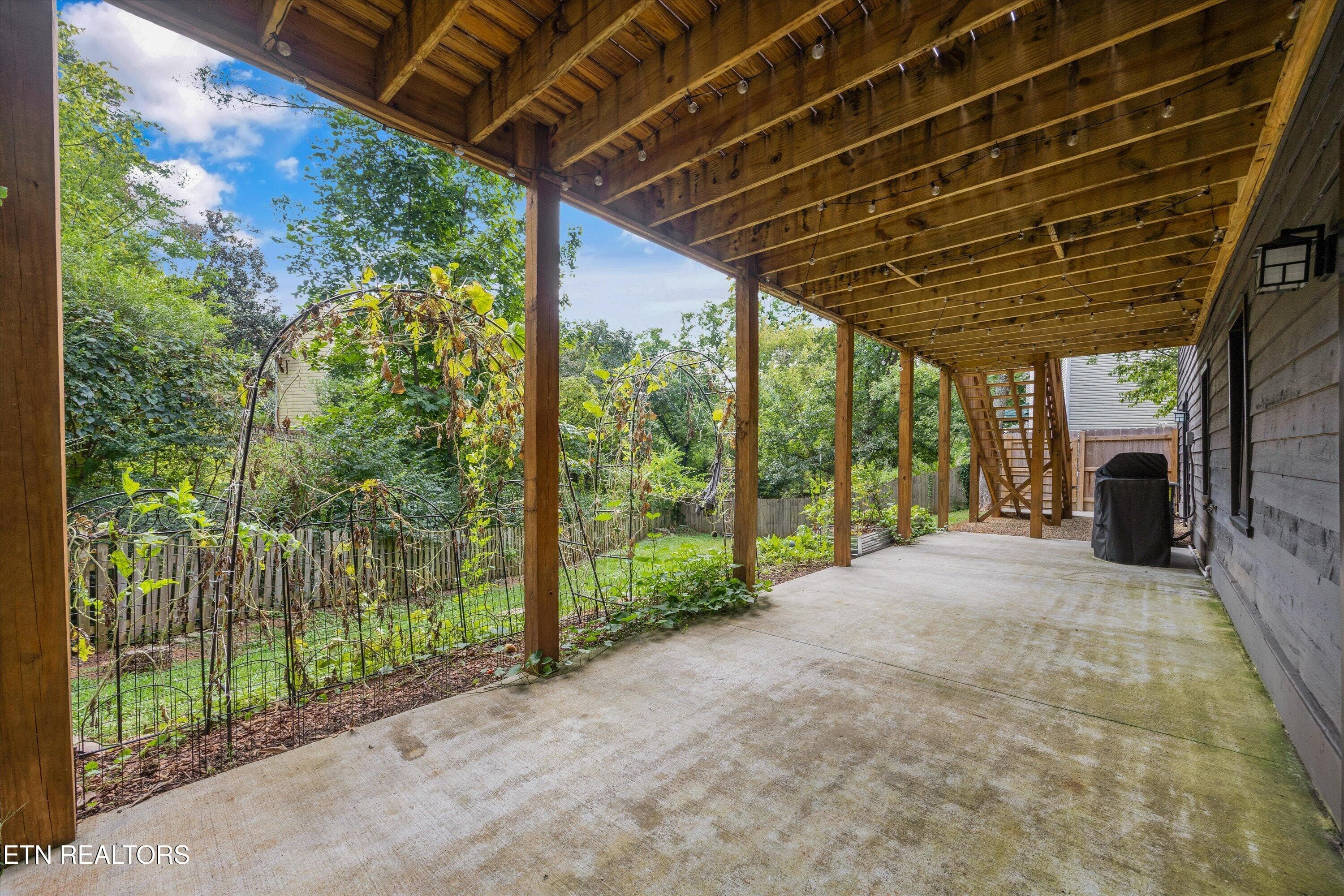 40-8400 Woodbrook Dr41 - 8400 Woodbrook Drive, Knoxville, TN 37919