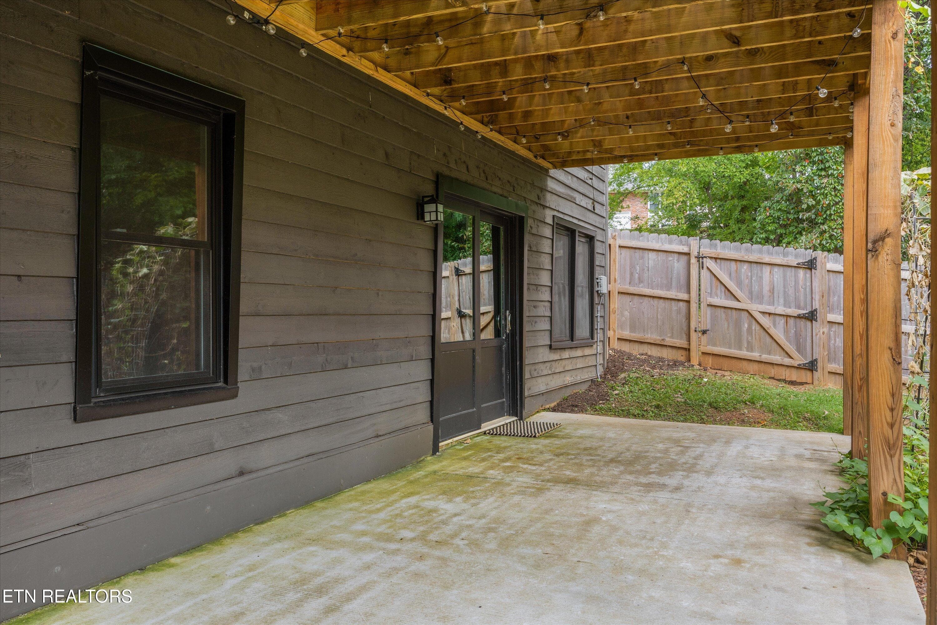 41-8400 Woodbrook Dr42 - 8400 Woodbrook Drive, Knoxville, TN 37919