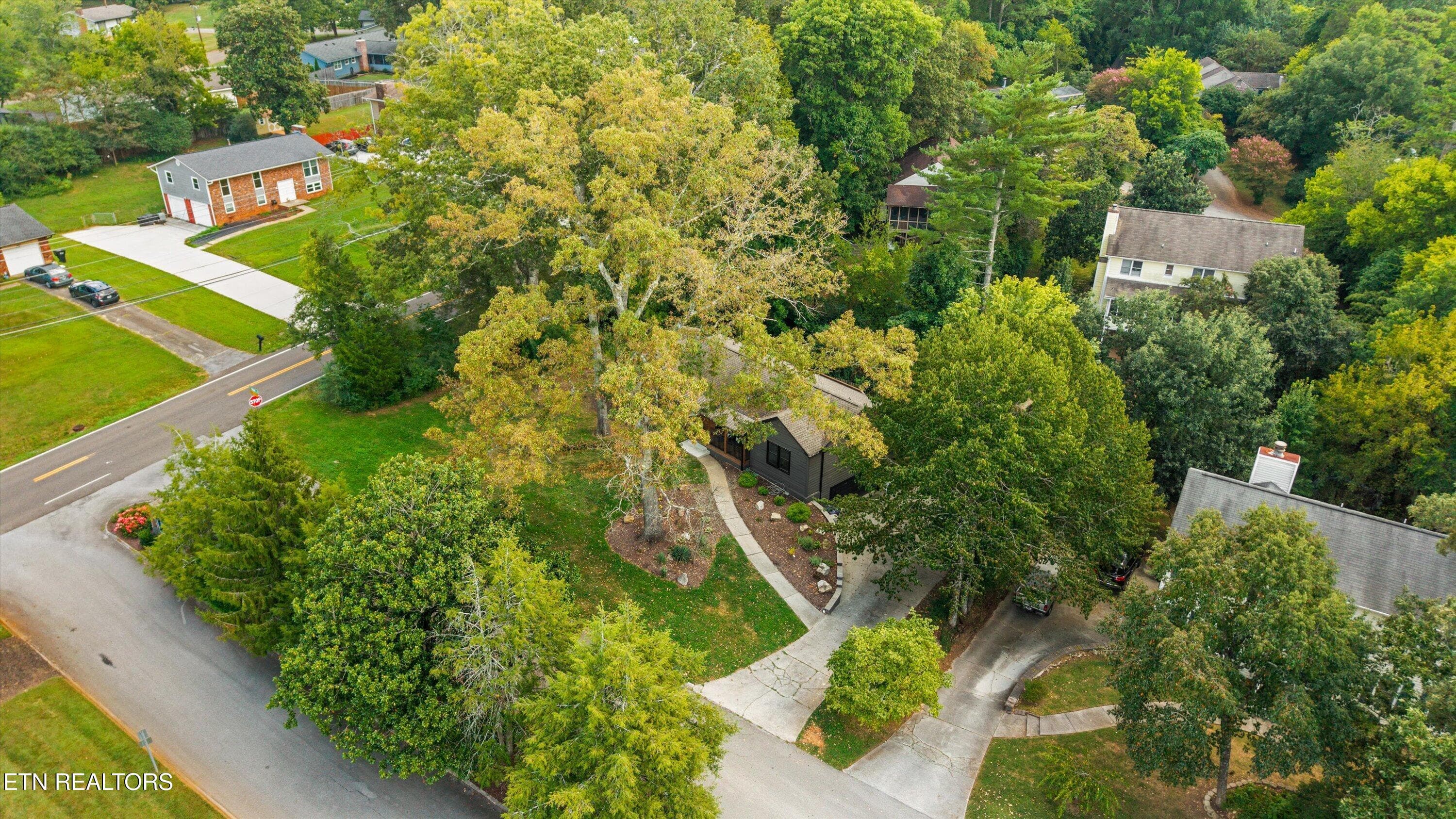 50-8400 Woodbrook Dr02 - 8400 Woodbrook Drive, Knoxville, TN 37919