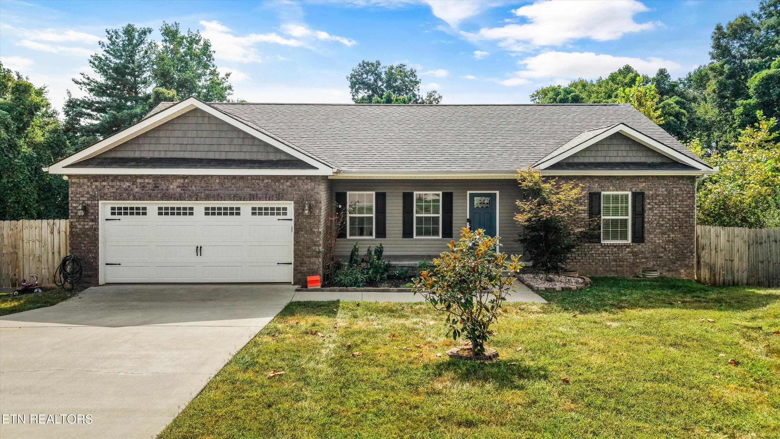 Front Exterior - 2000 Country Brook Lane, Knoxville, TN 37921, Knoxville