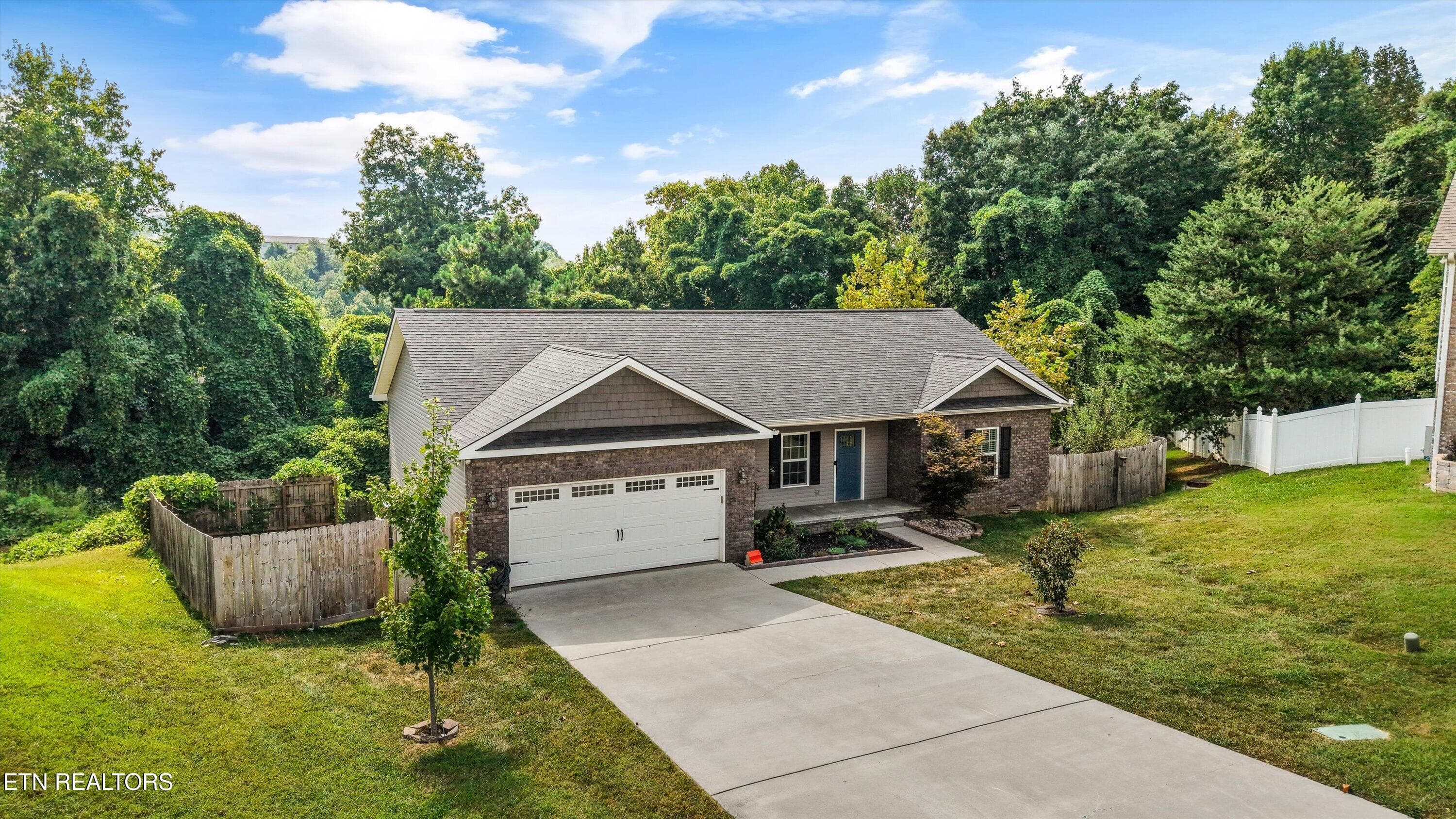 Front Exterior - 2000 Country Brook Lane, Knoxville, TN 37921, Knoxville