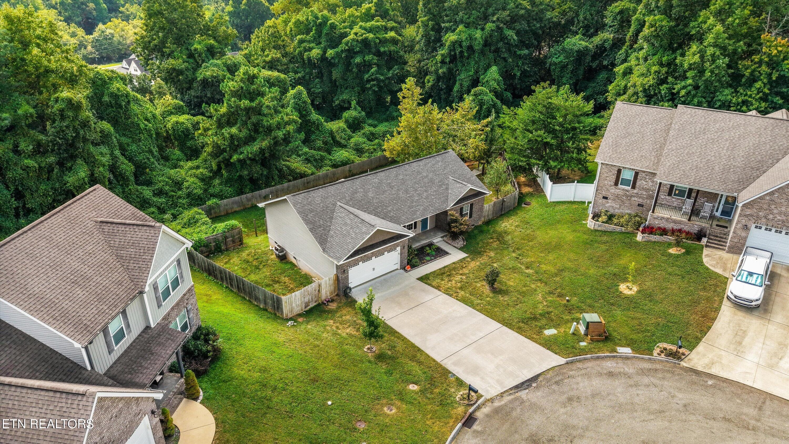 Front Exterior - 2000 Country Brook Lane, Knoxville, TN 37921, Knoxville