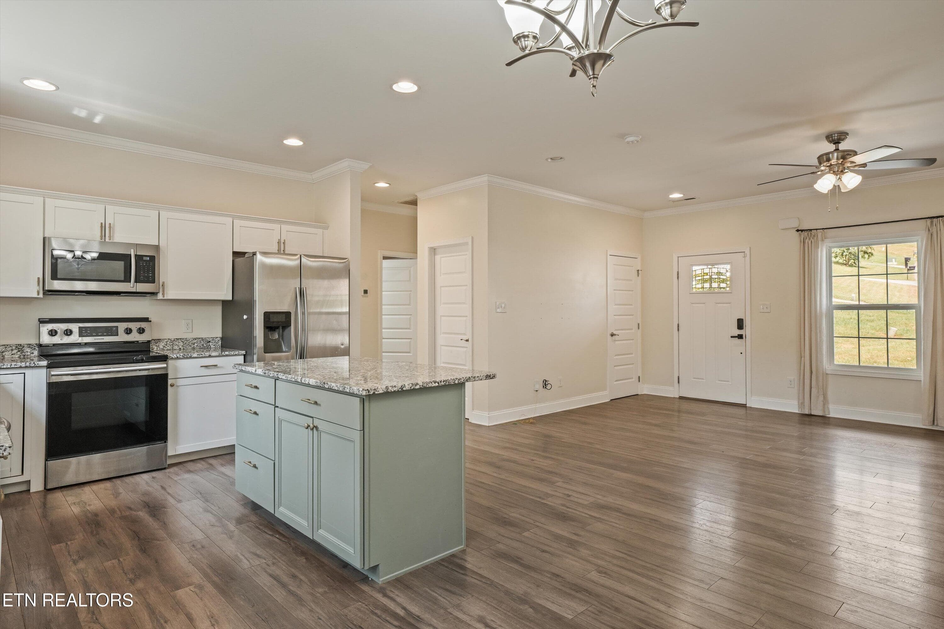 Kitchen - 2000 Country Brook Lane, Knoxville, TN 37921, Knoxville