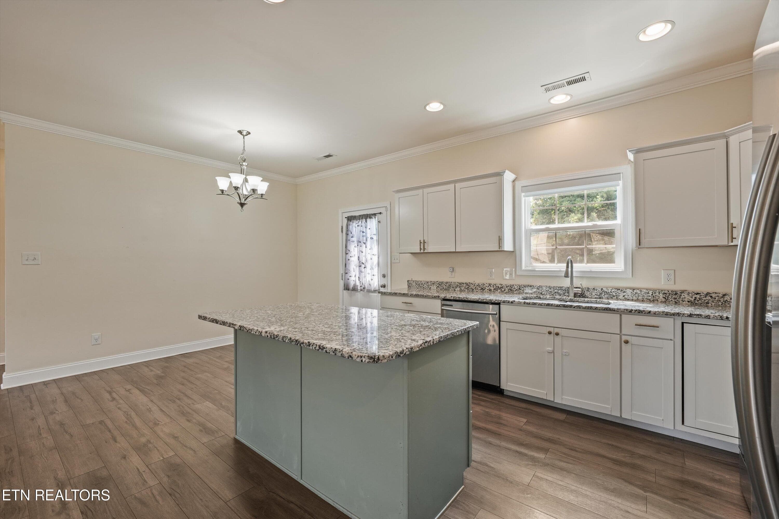 Kitchen - 2000 Country Brook Lane, Knoxville, TN 37921, Knoxville