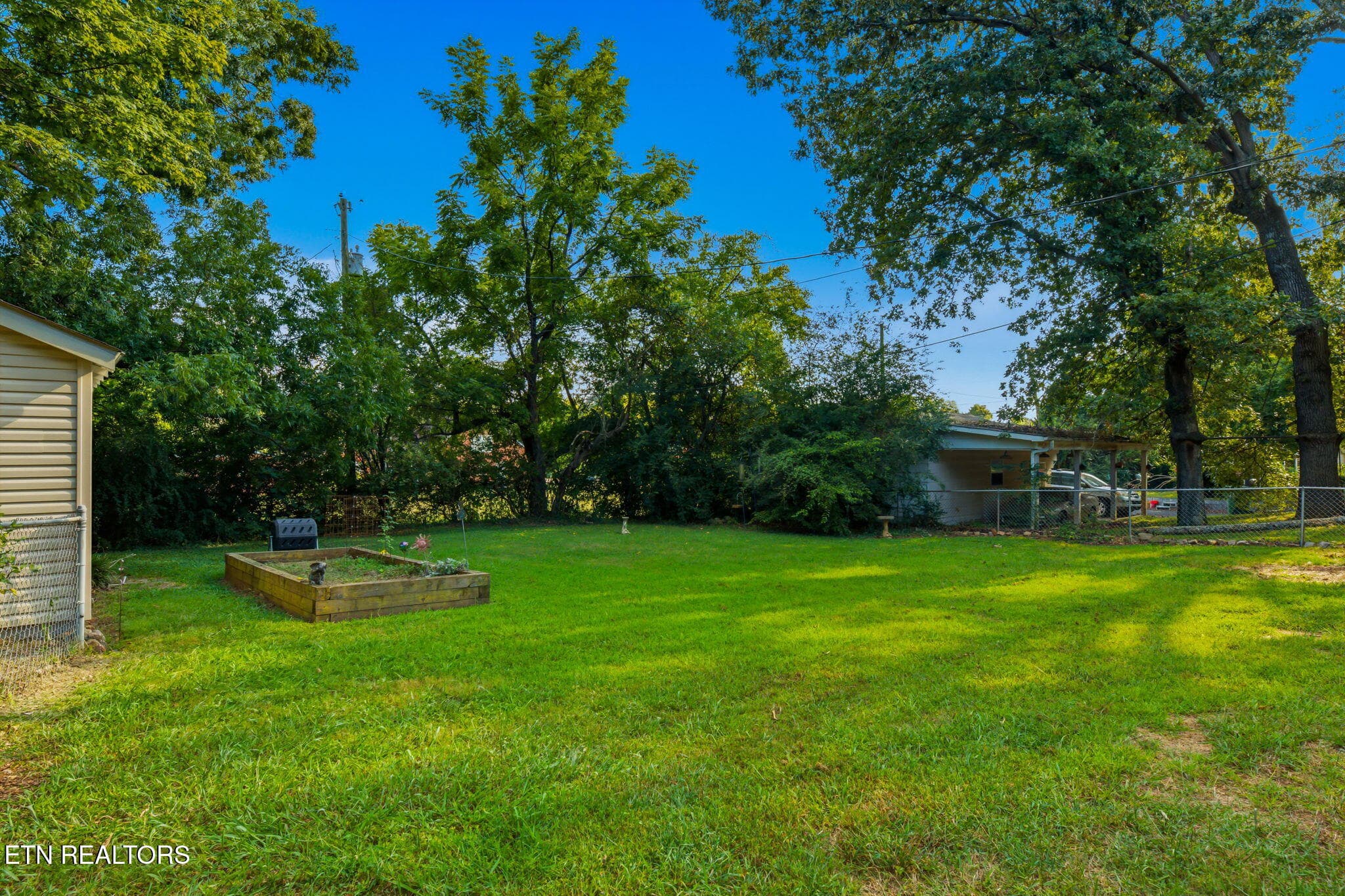 24-web-or-mls-332-Wilson-Ave-Maryville-T - 332 Wilson Ave, Maryville, TN 37803