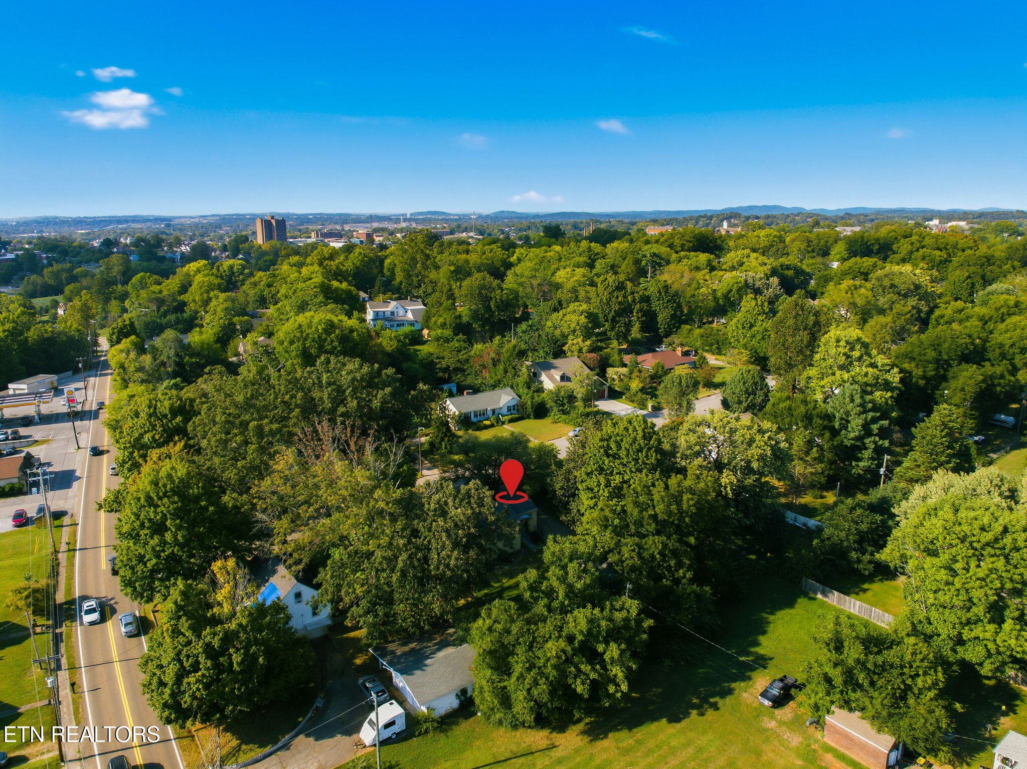 38-web-or-mls-332-Wilson-Ave-Maryville-T - 332 Wilson Ave, Maryville, TN 37803