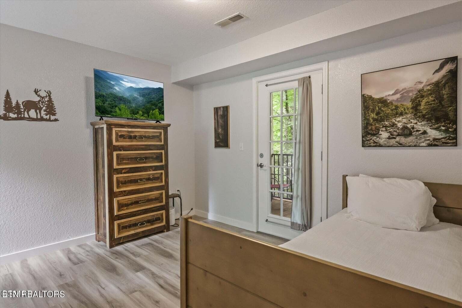 17-537 Johnson Ln unit 1 12 - 537 Johnson Lane 1, Gatlinburg, TN 37738, Gatlinburg