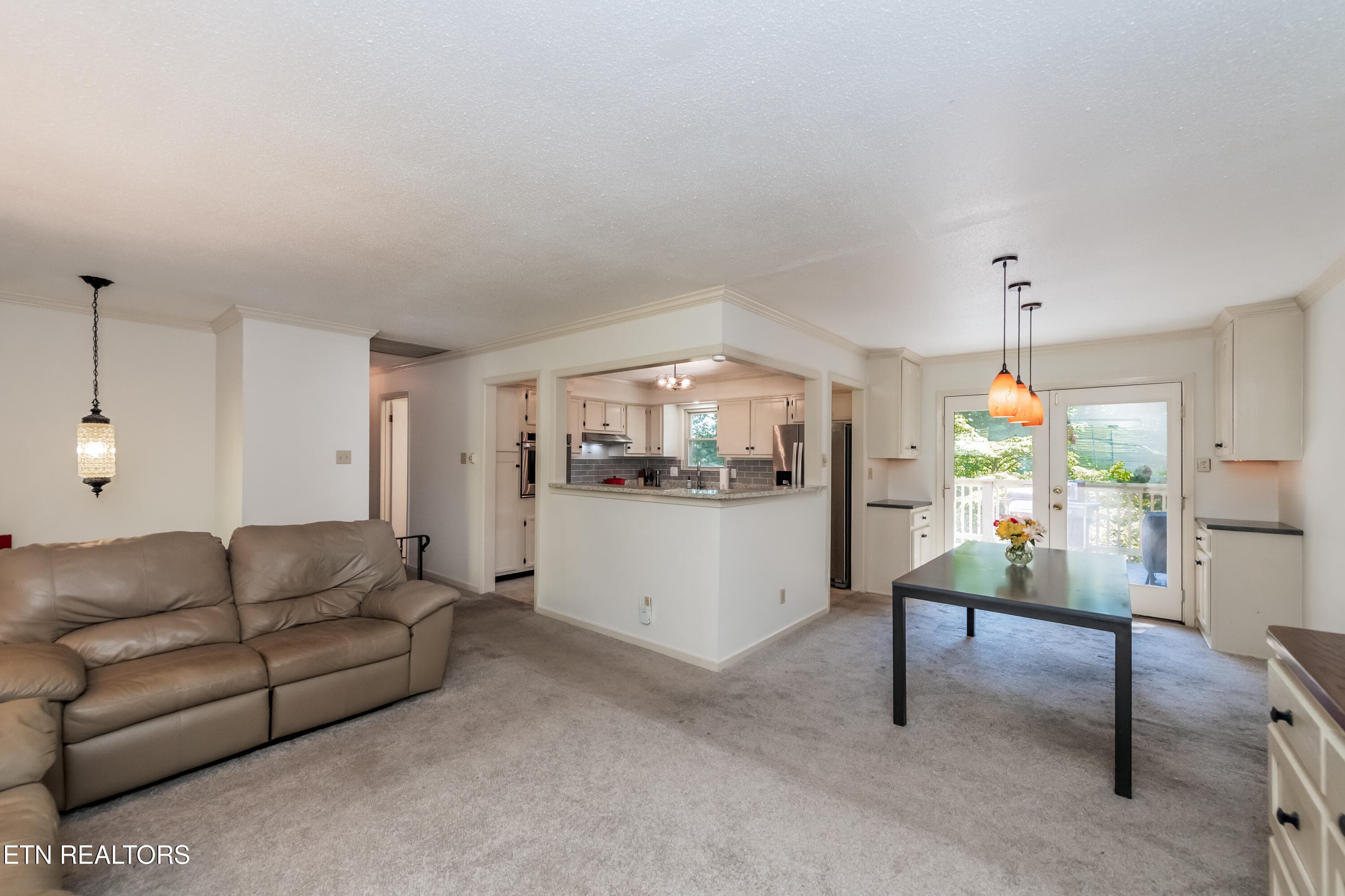 Open Floor Plan - 11904 W Kingsgate Rd 2, Knoxville, TN 37934