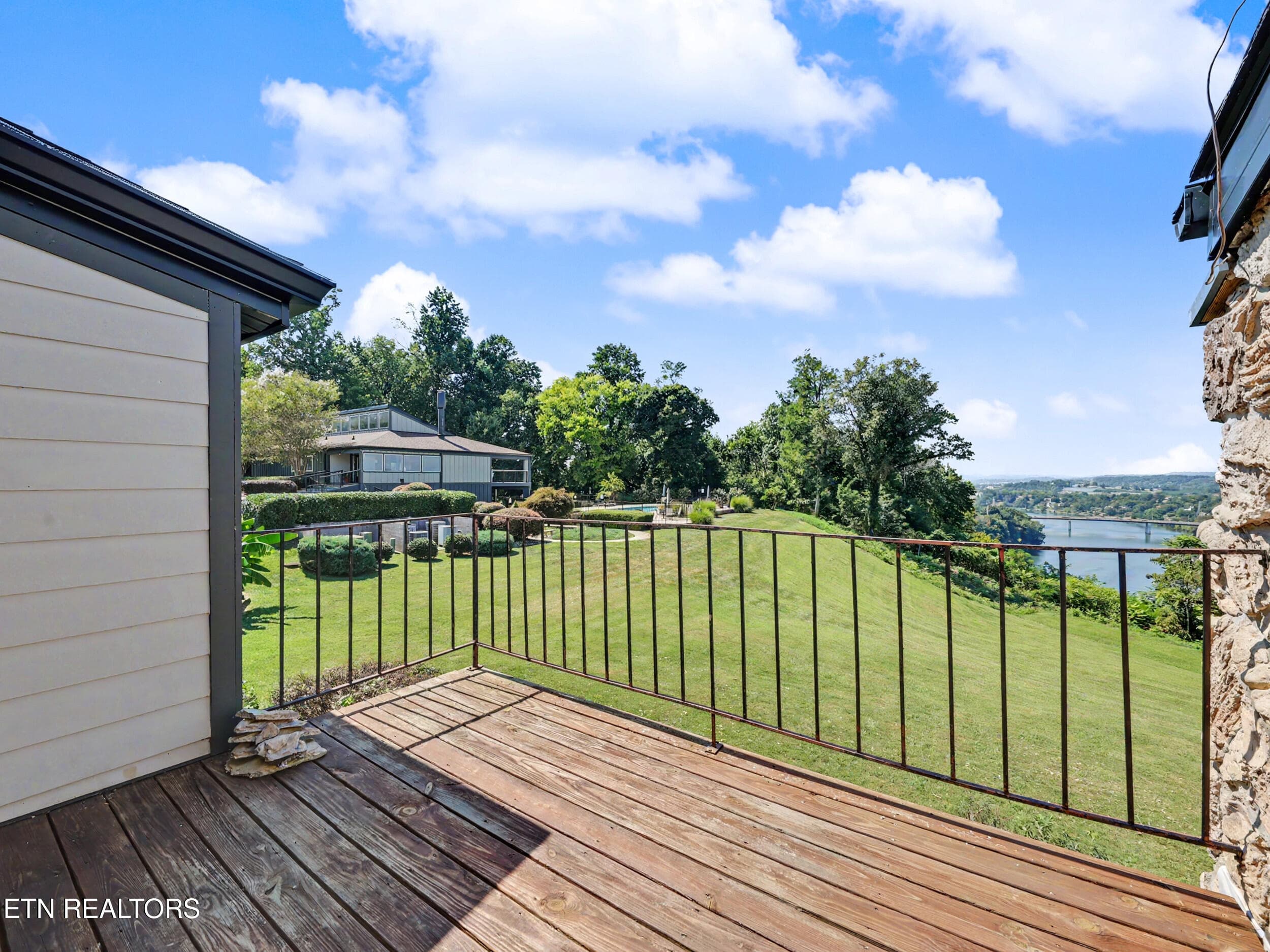 30_img_8220 - 1845 Cherokee Bluff Drive, Knoxville, TN 37920