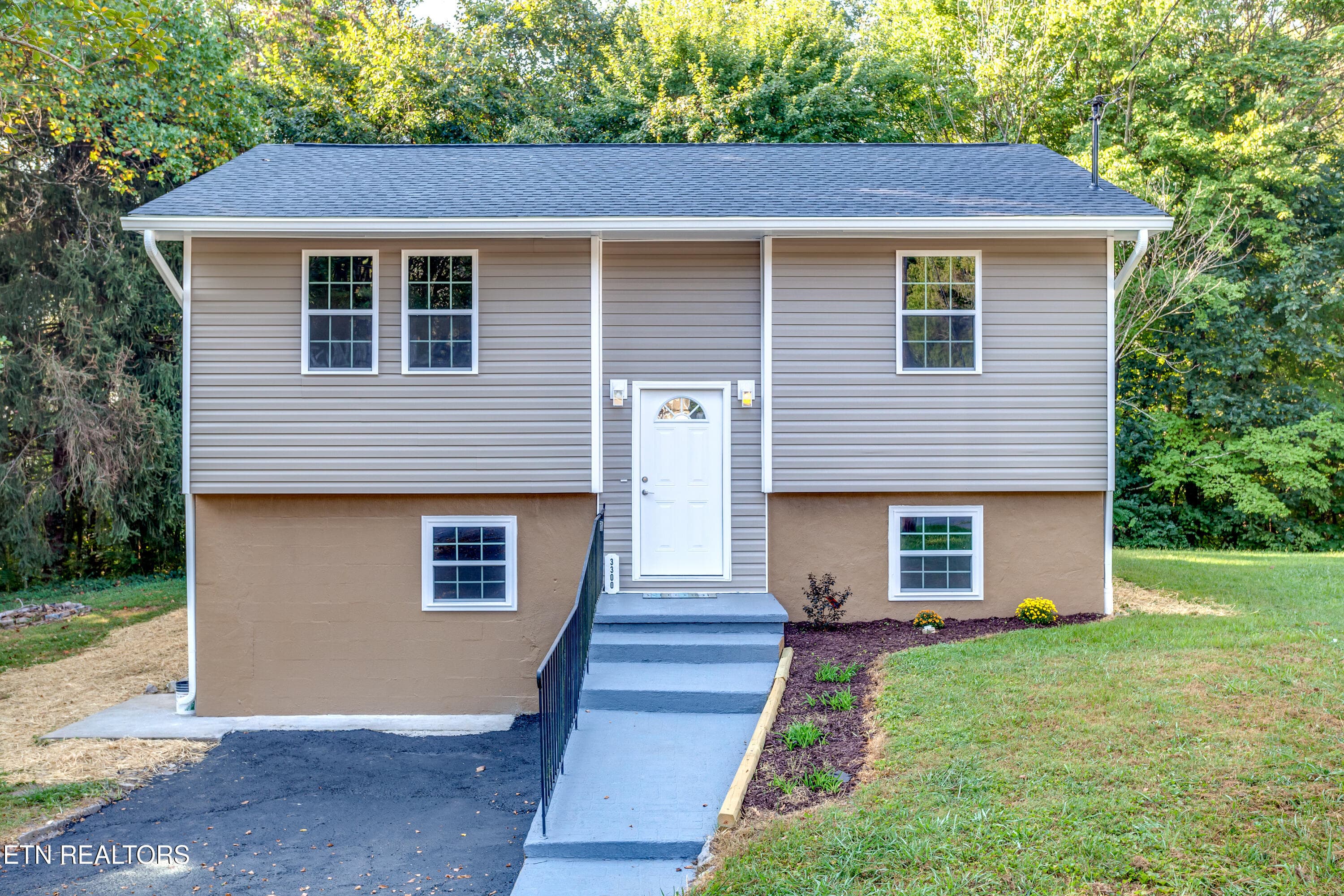 00220260905-1-3300KendallmacLnKnoxvilleT - 3300 Kendallmac Lane, Knoxville, TN 37931