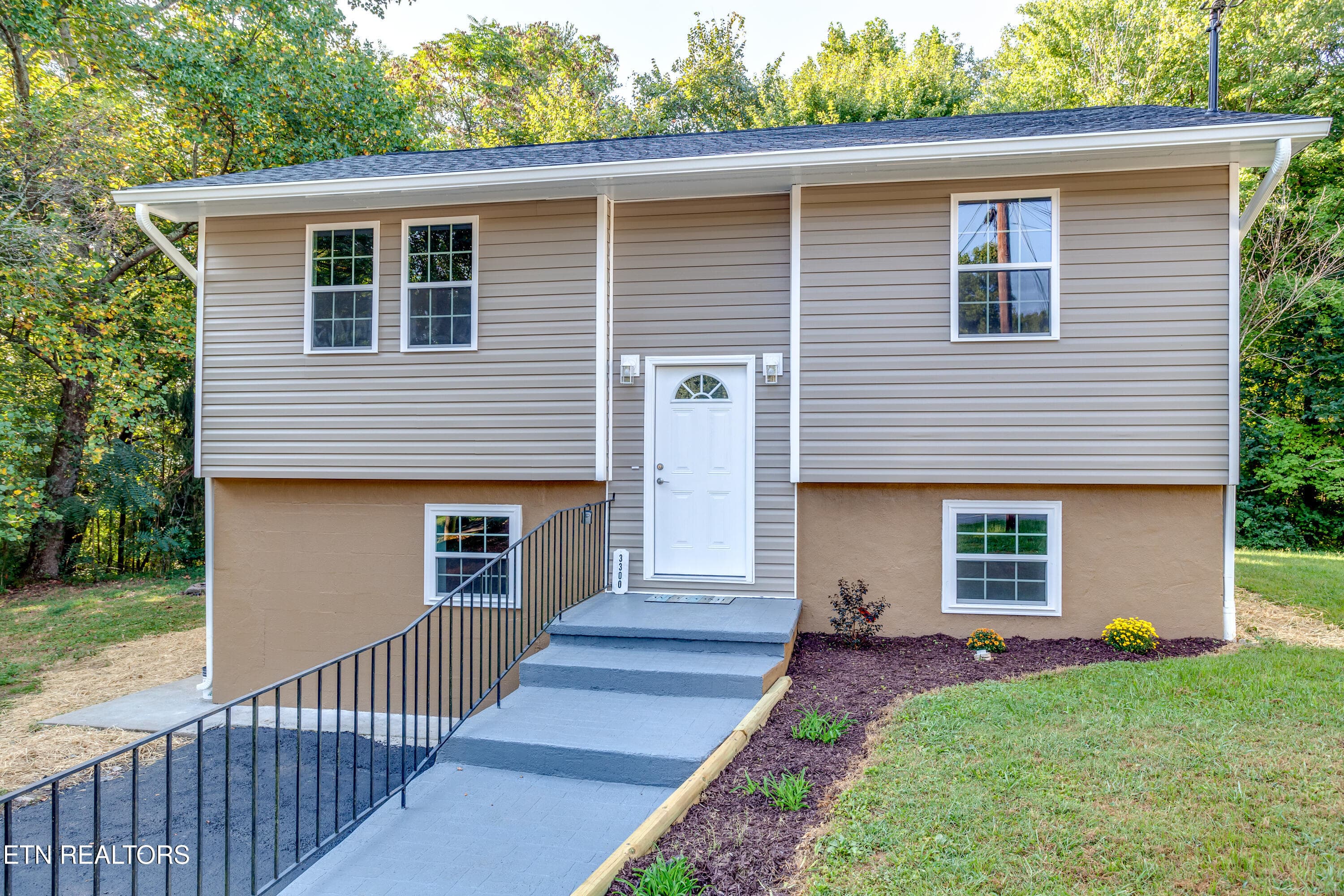 00520260905-1-3300KendallmacLnKnoxvilleT - 3300 Kendallmac Lane, Knoxville, TN 37931