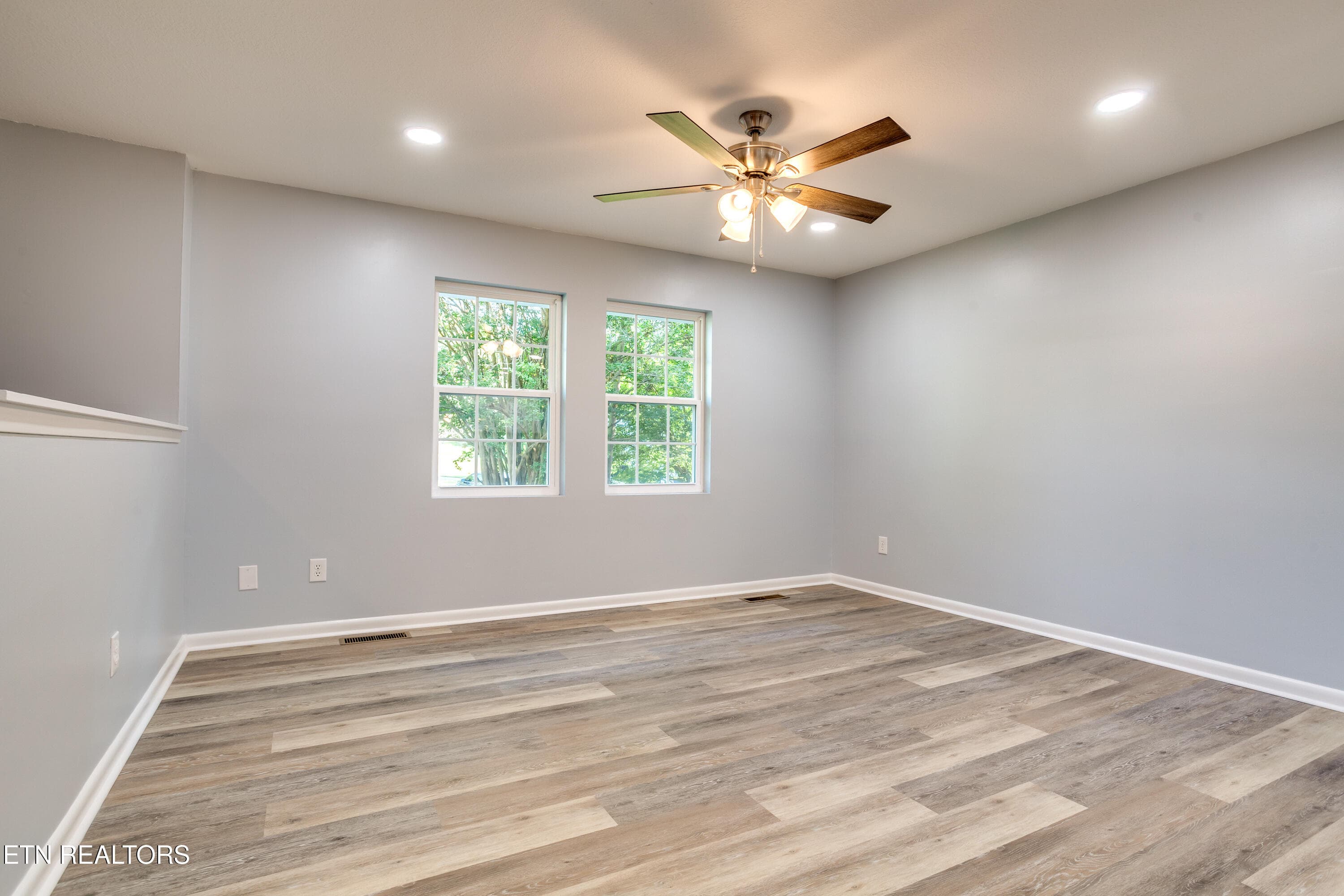 00720260905-1-3300KendallmacLnKnoxvilleT - 3300 Kendallmac Lane, Knoxville, TN 37931
