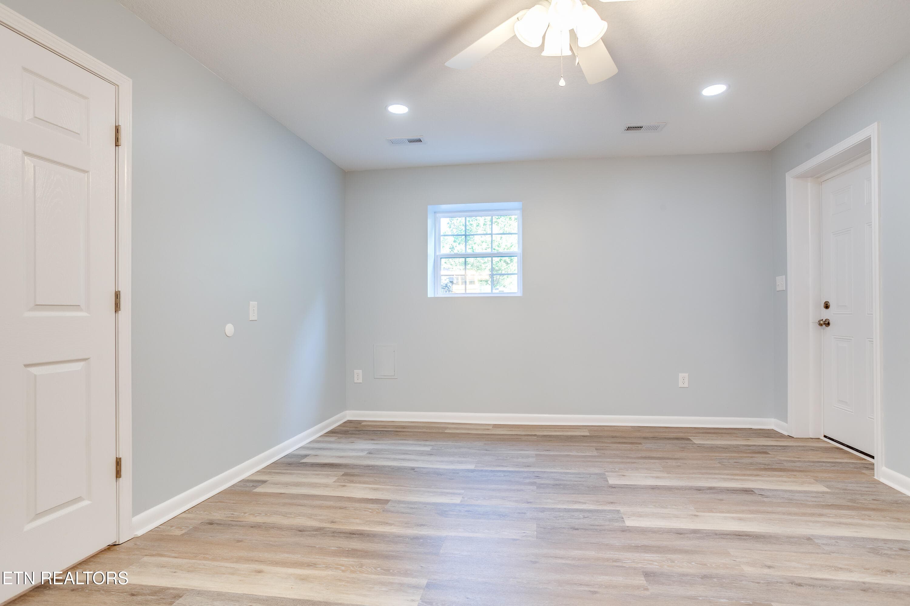 03220260905-1-3300KendallmacLnKnoxvilleT - 3300 Kendallmac Lane, Knoxville, TN 37931