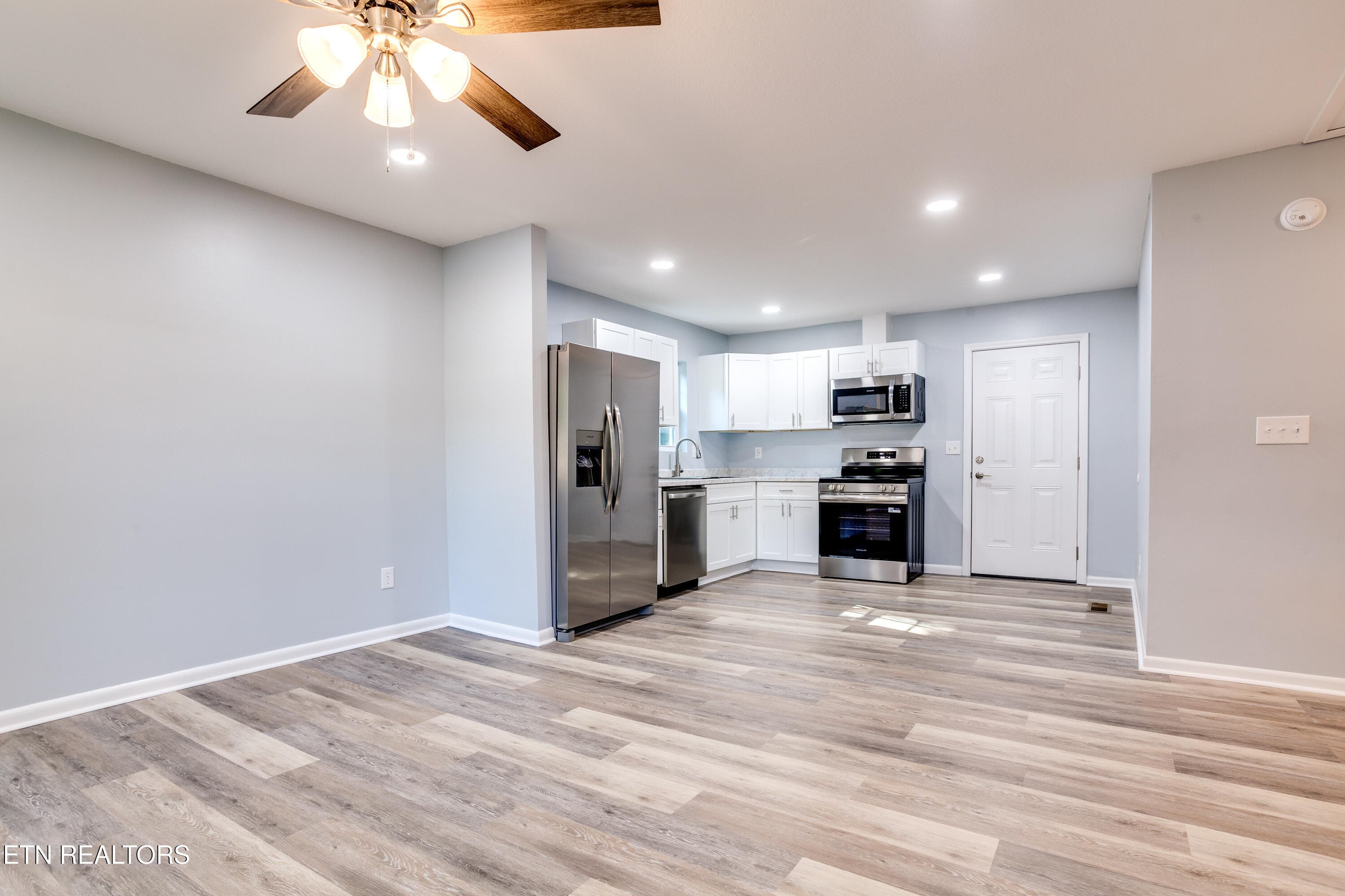 00820260905-1-3300KendallmacLnKnoxvilleT - 3300 Kendallmac Lane, Knoxville, TN 37931