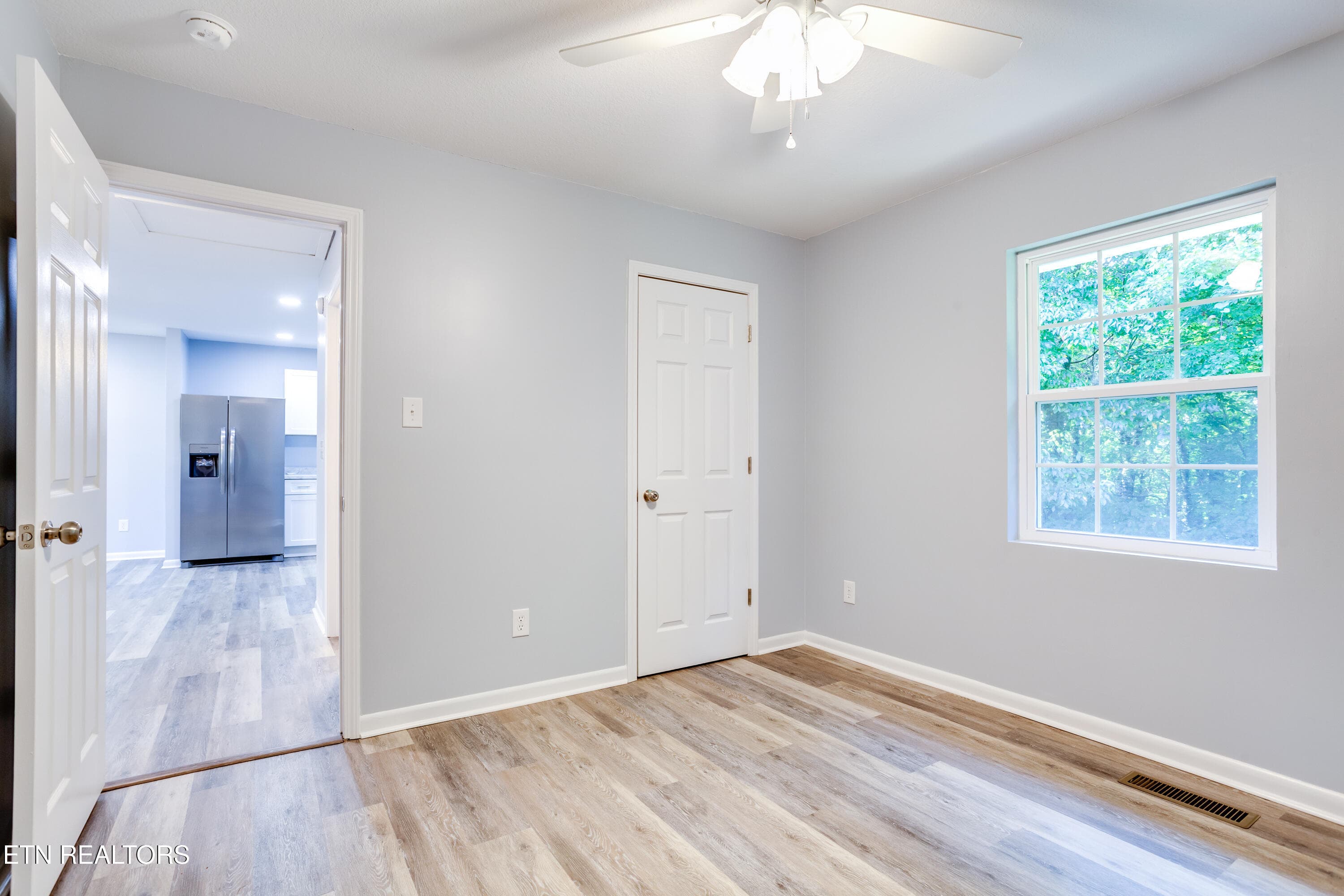 02220260905-1-3300KendallmacLnKnoxvilleT - 3300 Kendallmac Lane, Knoxville, TN 37931
