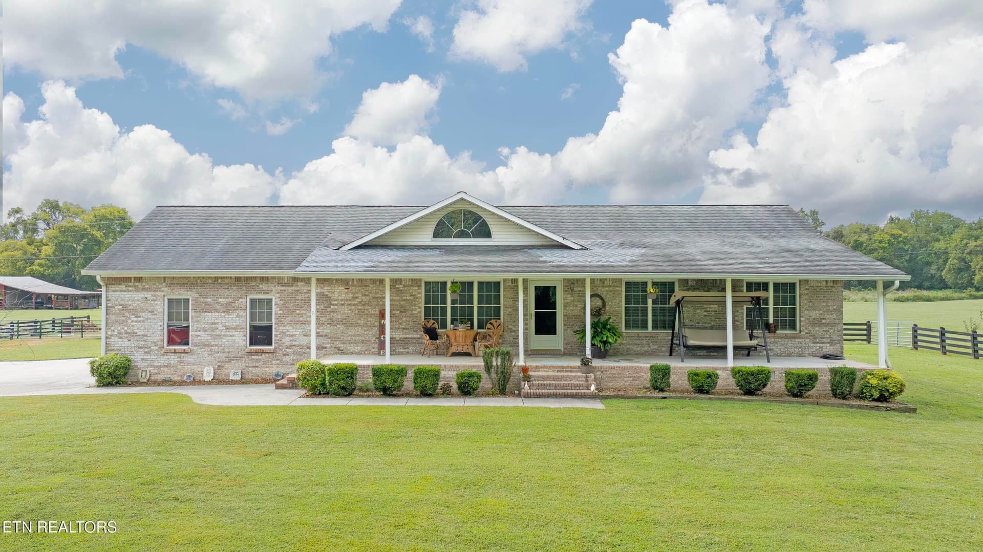 493 Sandtown Rd, Spring City, TN 37381