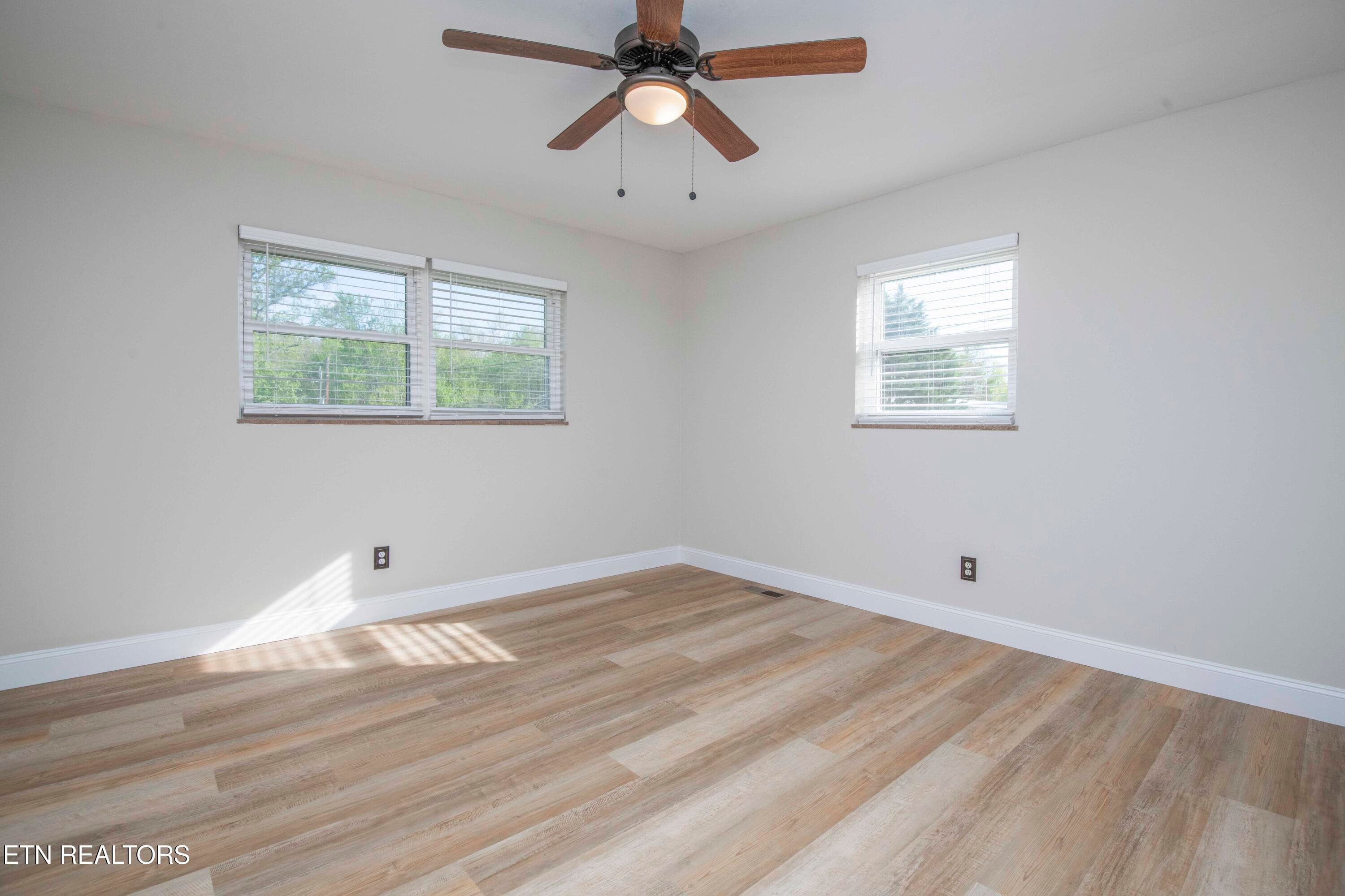 bed 1 - 10732 Richland +13 Acres Rd, Mascot, TN 37806