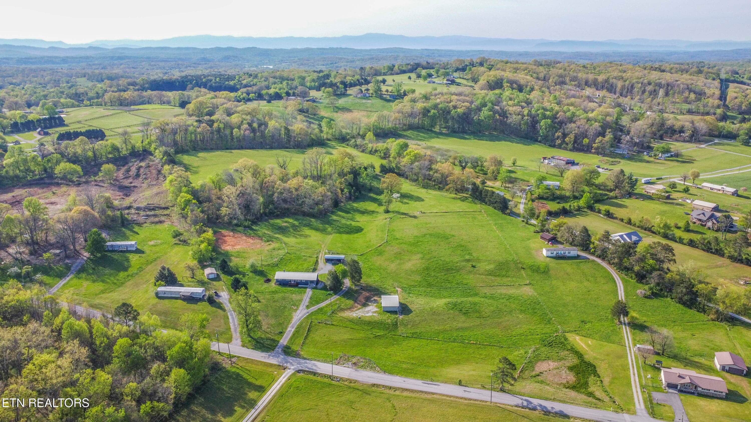 drone 34_1 - 10732 Richland +13 Acres Rd, Mascot, TN 37806