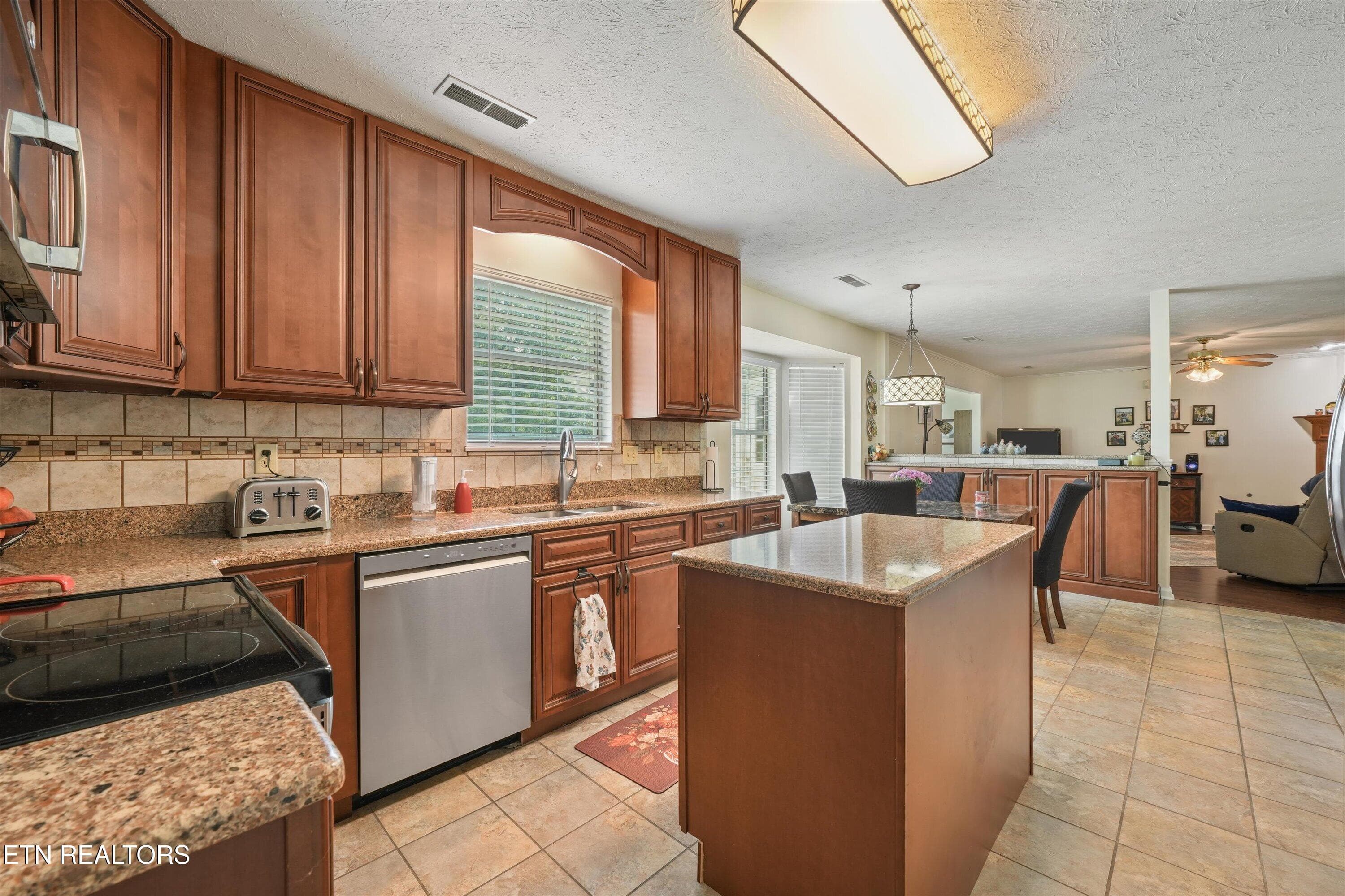 24-8022 Maple Run Ln22 - 8022 Maple Run Lane, Knoxville, TN 37919