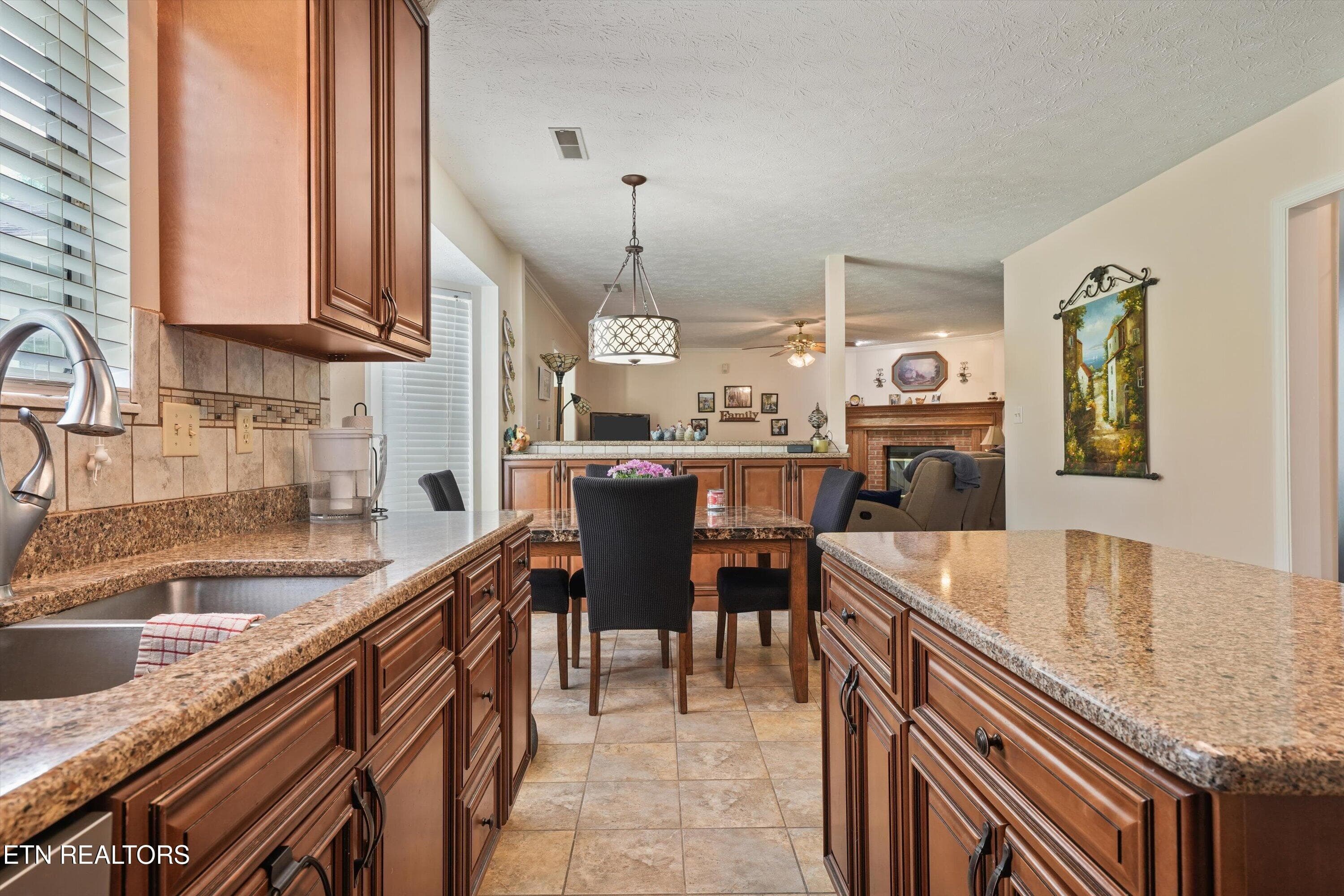 26-8022 Maple Run Ln24 - 8022 Maple Run Lane, Knoxville, TN 37919