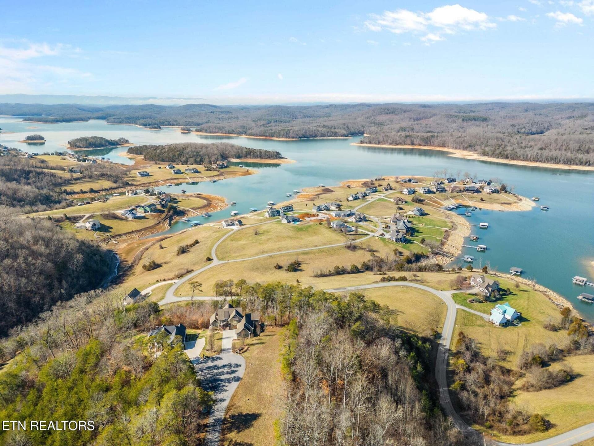 Dove ct - 16 - Dove Court, Sharps Chapel, TN 37866