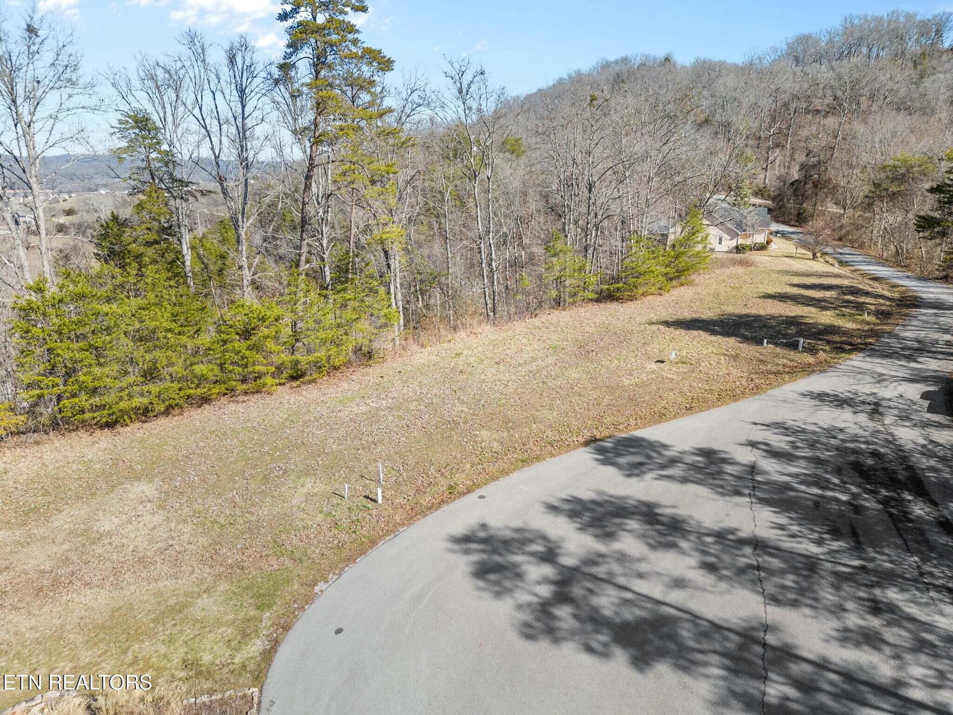 Dove ct - 26 - Dove Court, Sharps Chapel, TN 37866