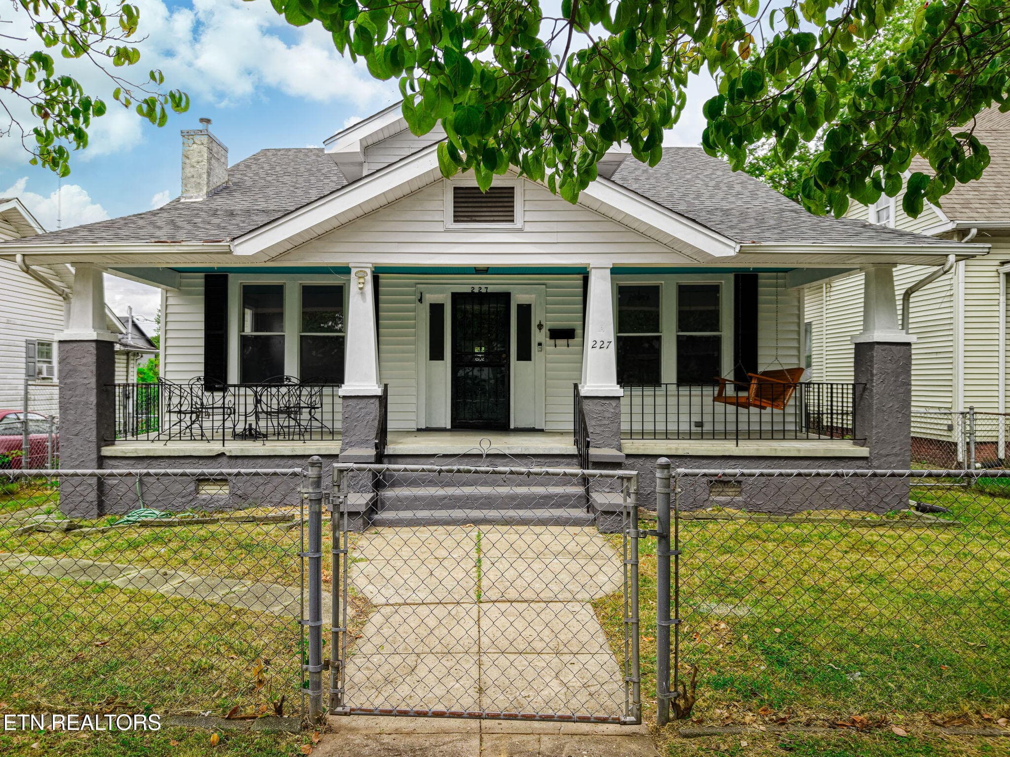 2-web-or-mls-002--FULL - 227 E Burwell Ave, Knoxville, TN 37917, Knoxville