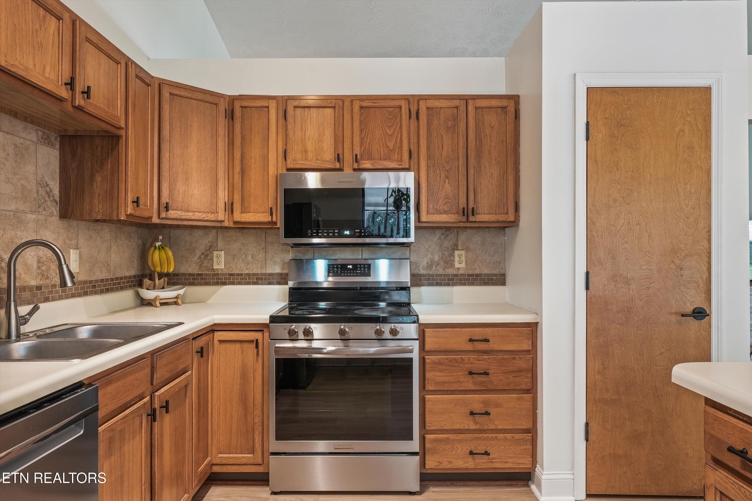 Kitchen - 4525 Nathan Drive, Knoxville, TN 37938, Knoxville