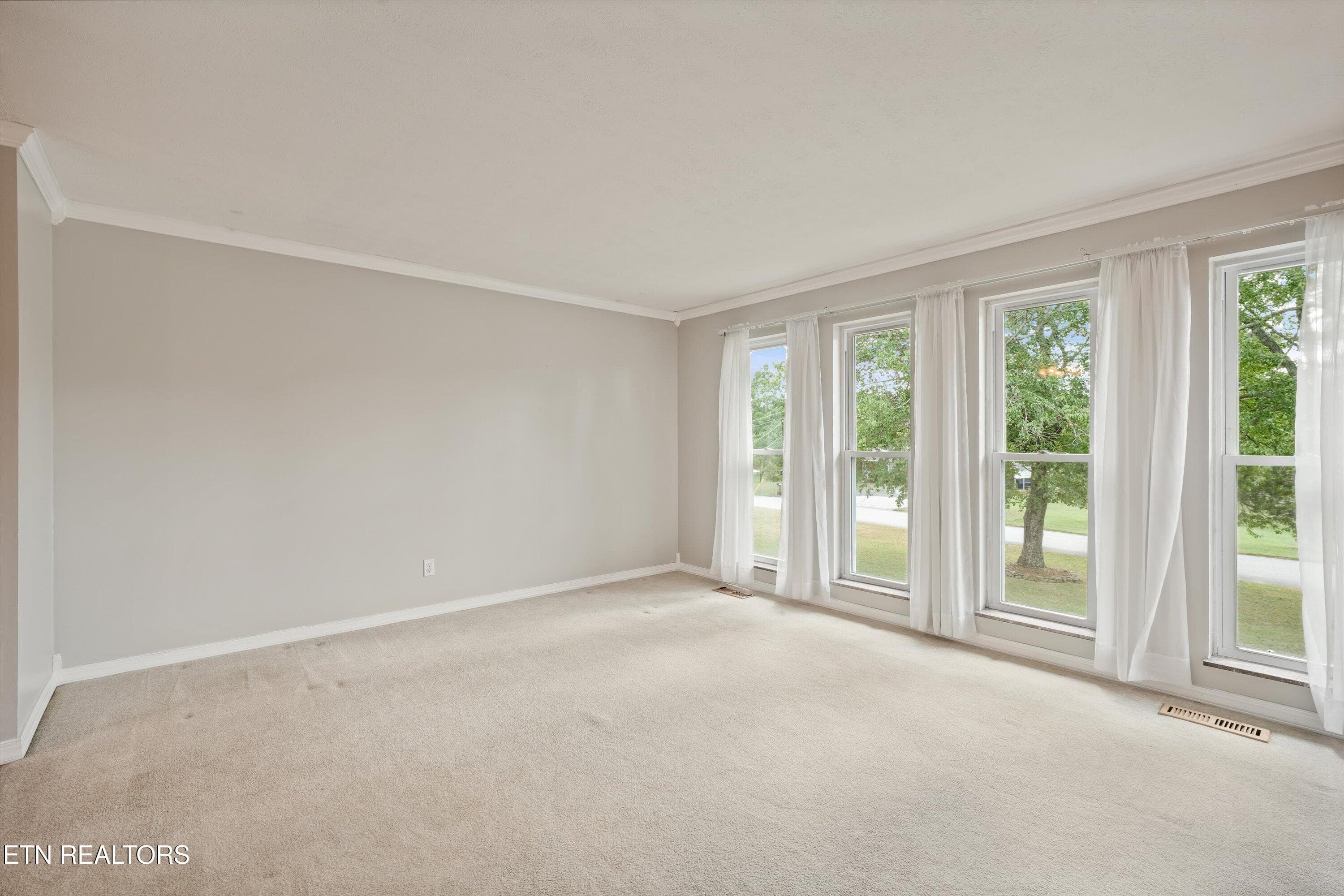 Living Room - 7314 Glastonbury Rd, Knoxville, TN 37931
