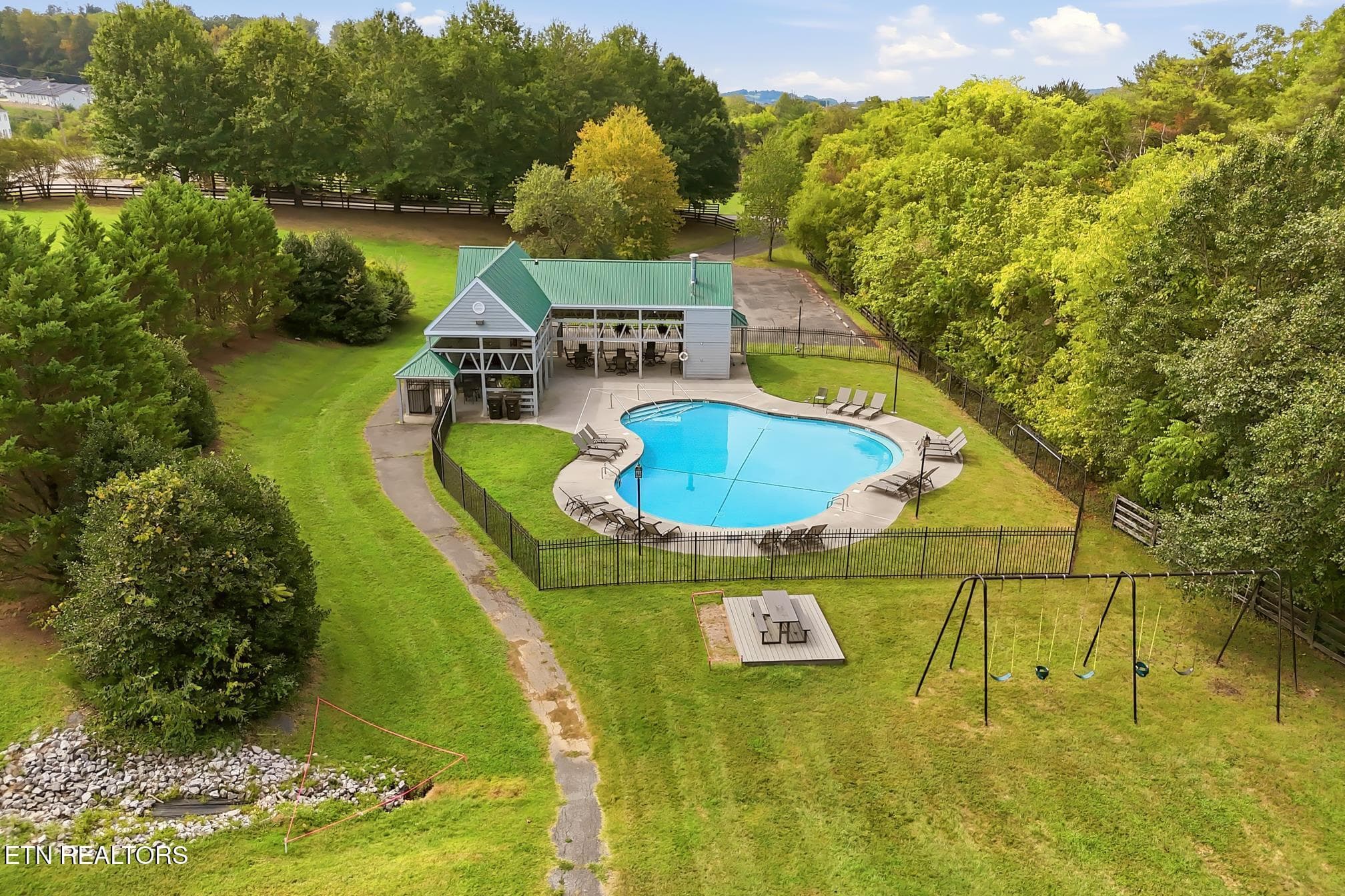 IMG_2482 - 2551 Silverstone Lane, Knoxville, TN 37932, Knoxville