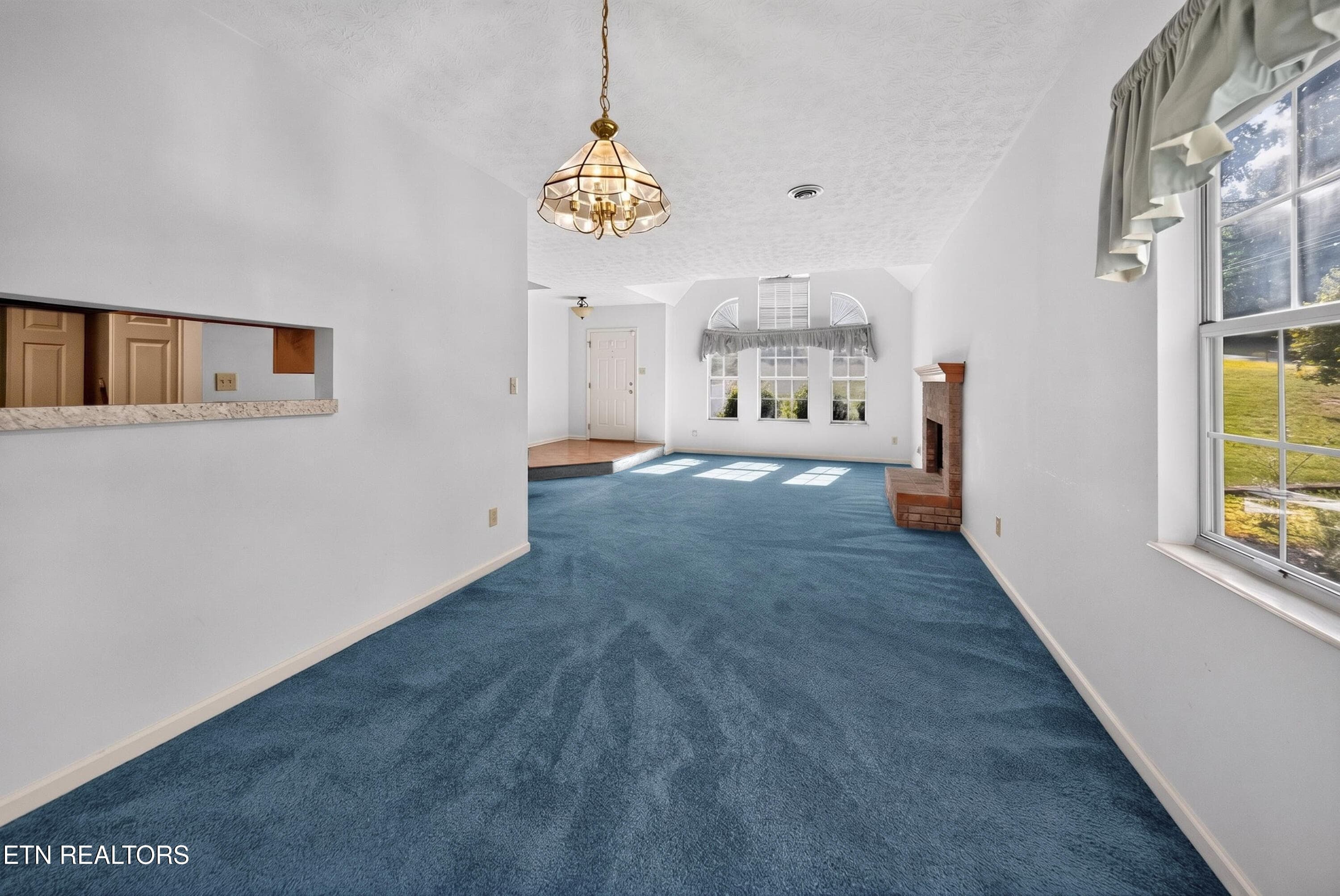 Living/Dining - 1428 Pine Springs Rd, Knoxville, TN 37922