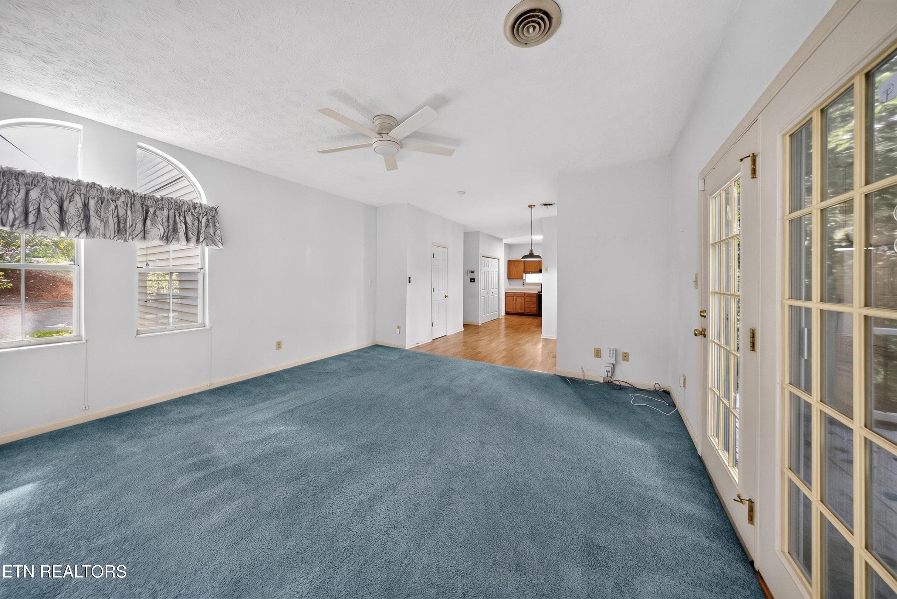 Den - 1428 Pine Springs Rd, Knoxville, TN 37922