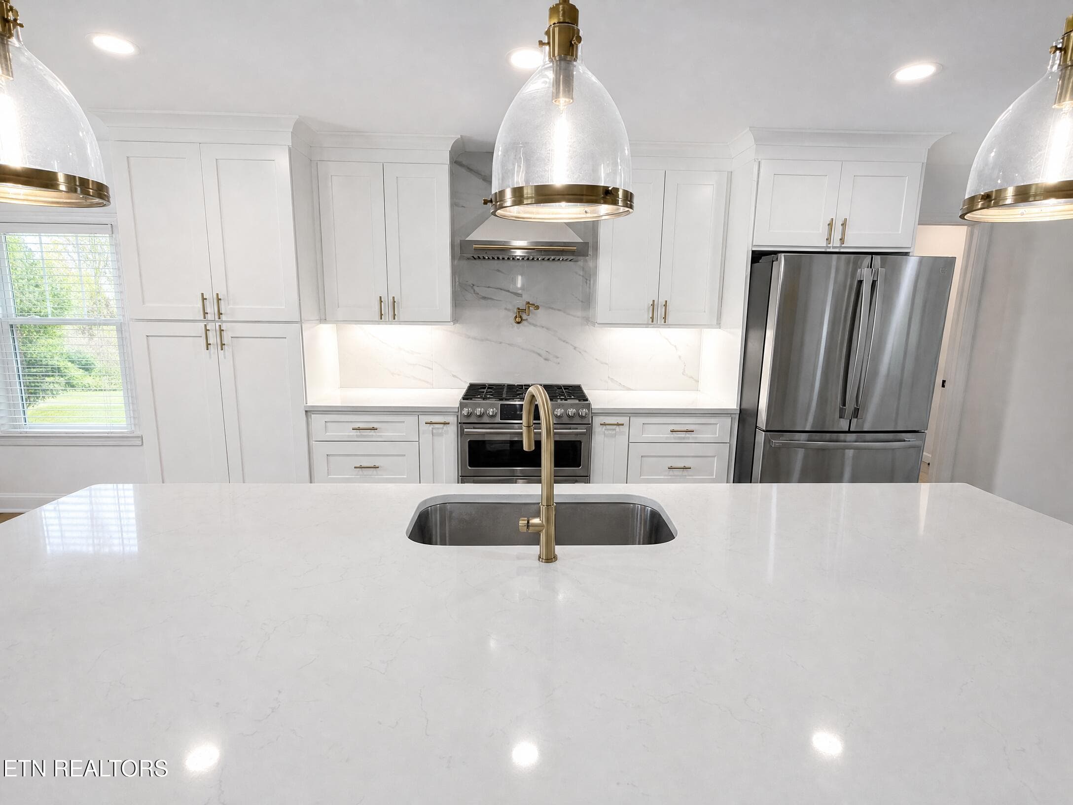 O - 3701 Frostwood Rd, Knoxville, TN 37921