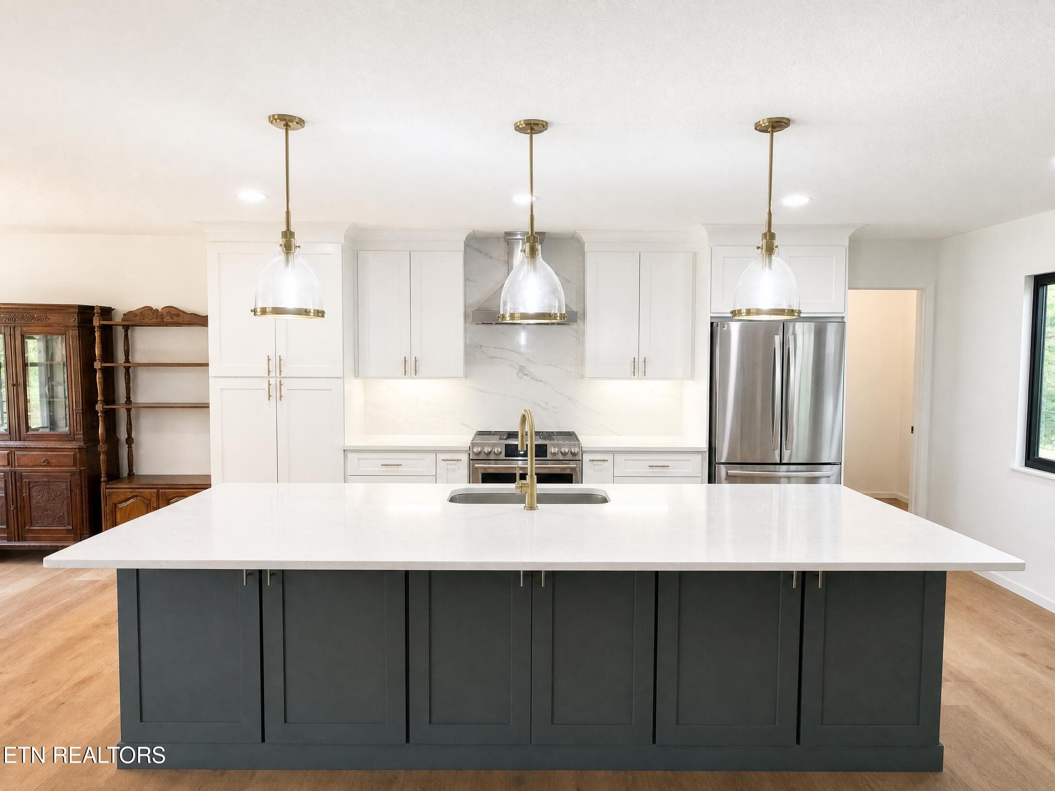 O - 3701 Frostwood Rd, Knoxville, TN 37921