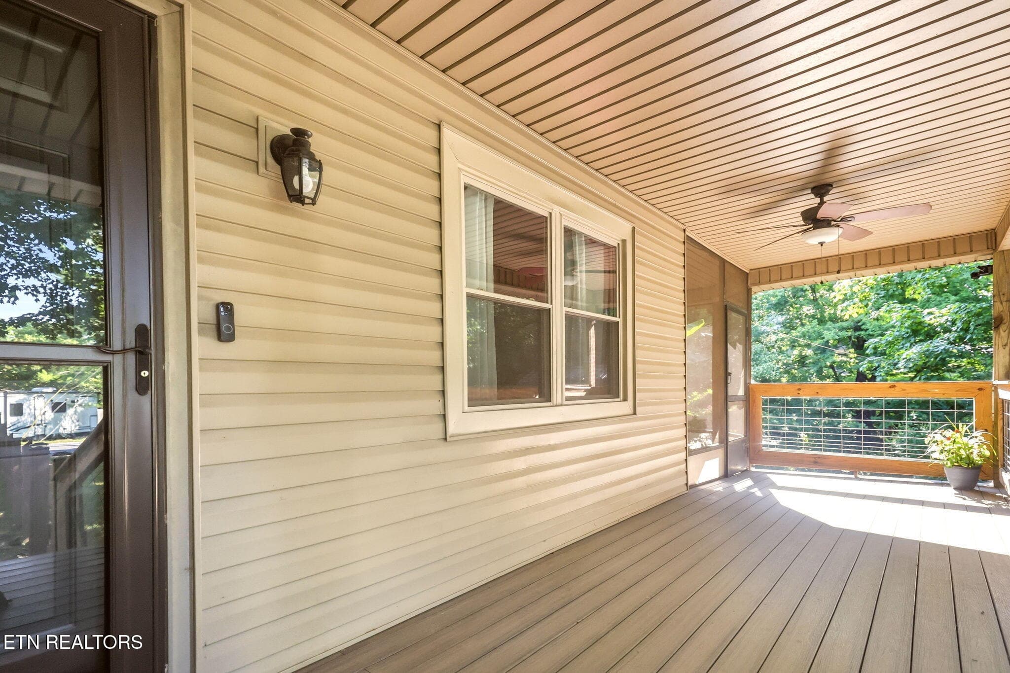 Front Porch - 7524 Inverrary Circle, Knoxville, TN 37918