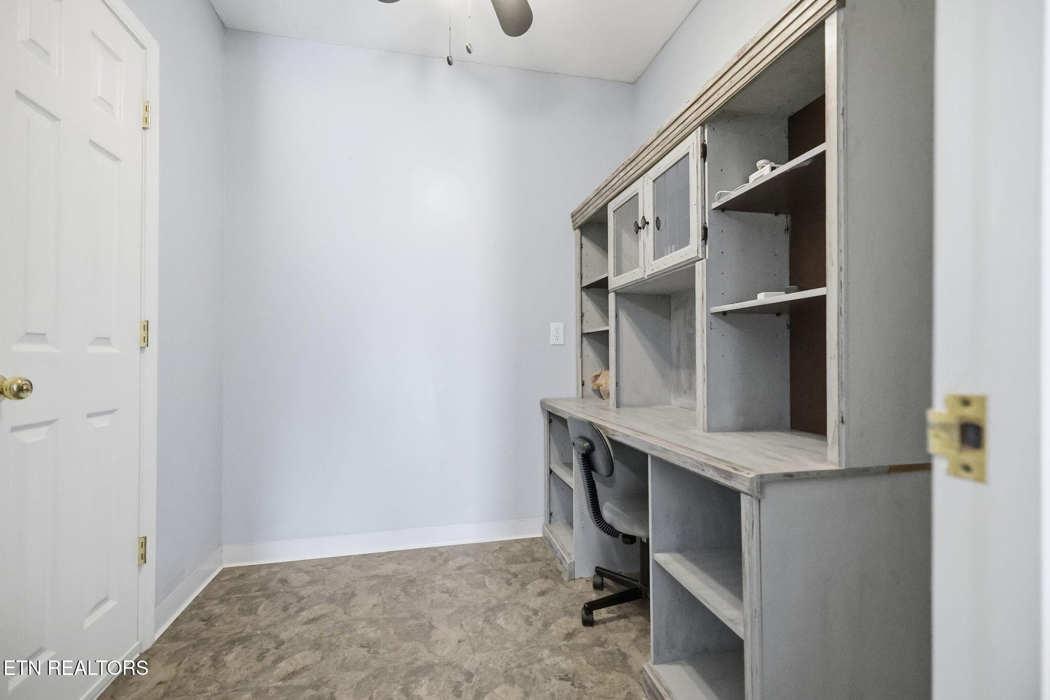 Office Cubbie in Great room - 7524 Inverrary Circle, Knoxville, TN 37918