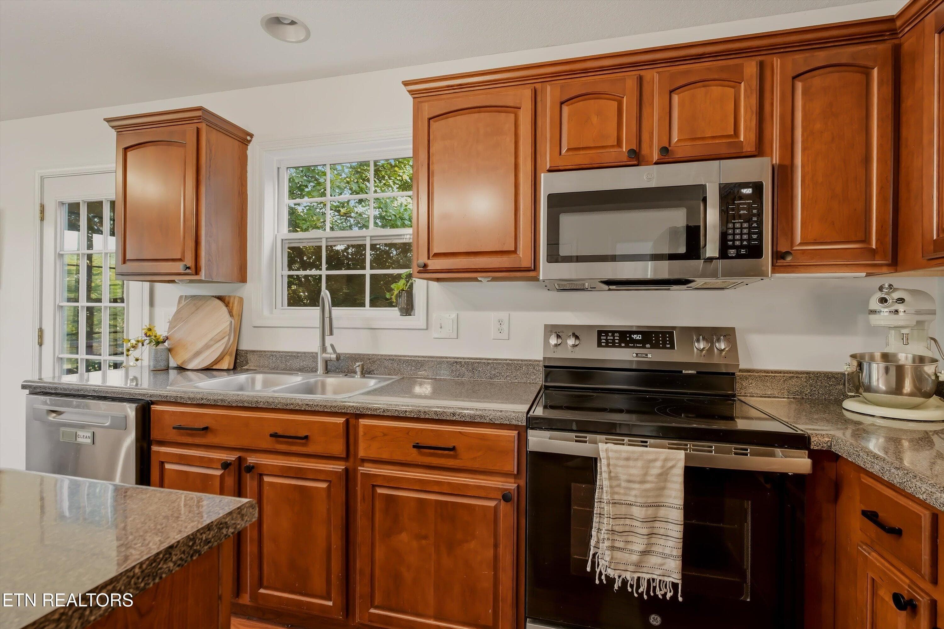 Kitchen - 5838 Wall Flower Lane, Knoxville, TN 37924, Knoxville